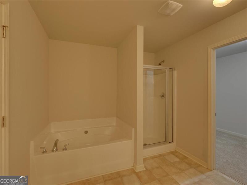 329 Turtle Creek Drive Property Photo 12