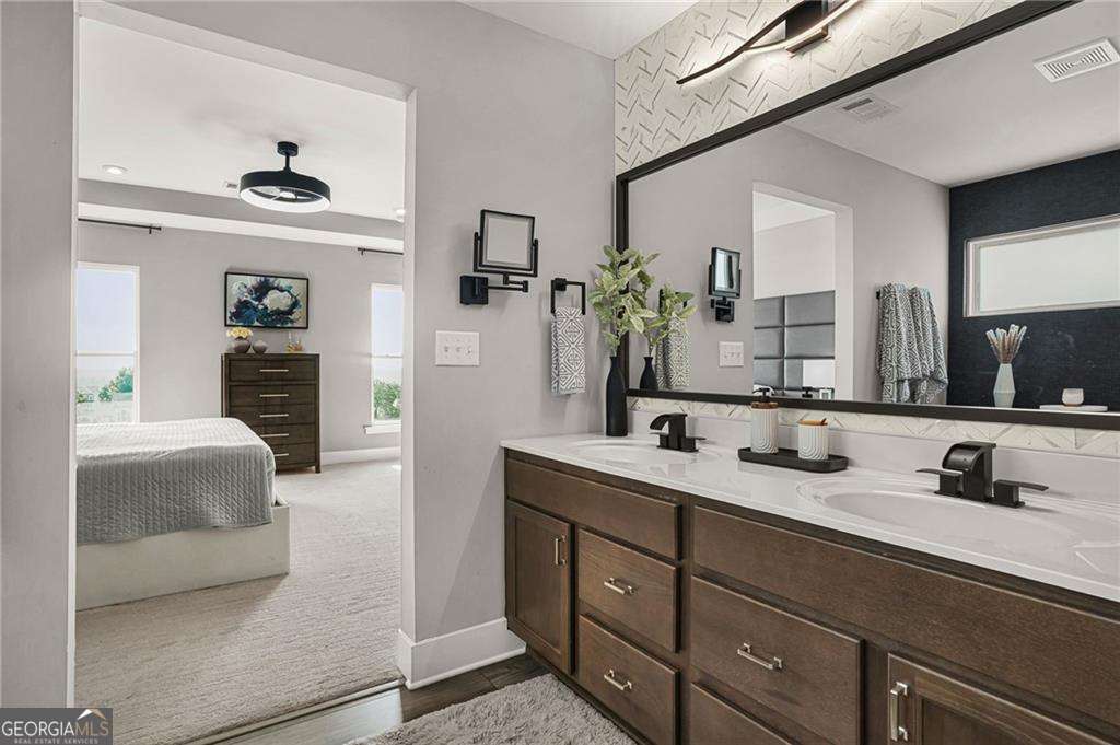 169 Greenbrier Way Property Photo 37