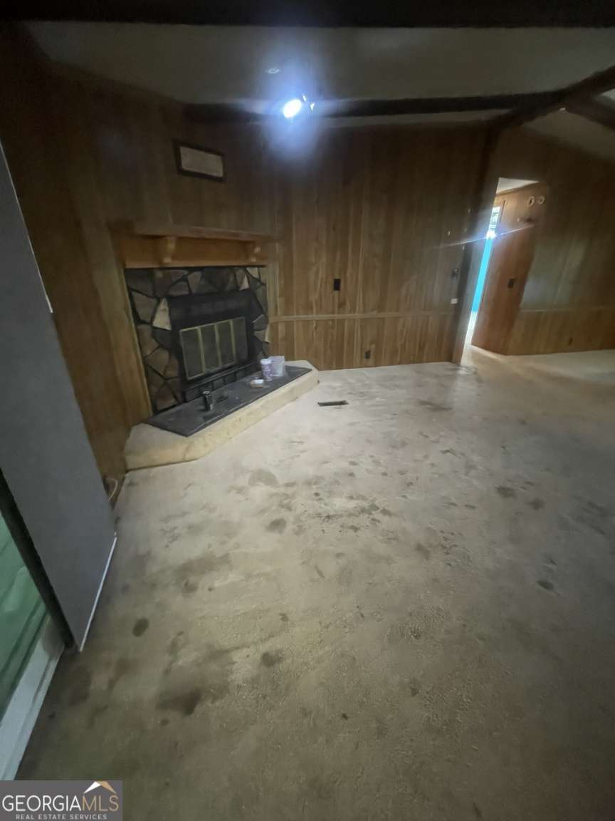 9340 Meadowbrook Drive Property Photo 3