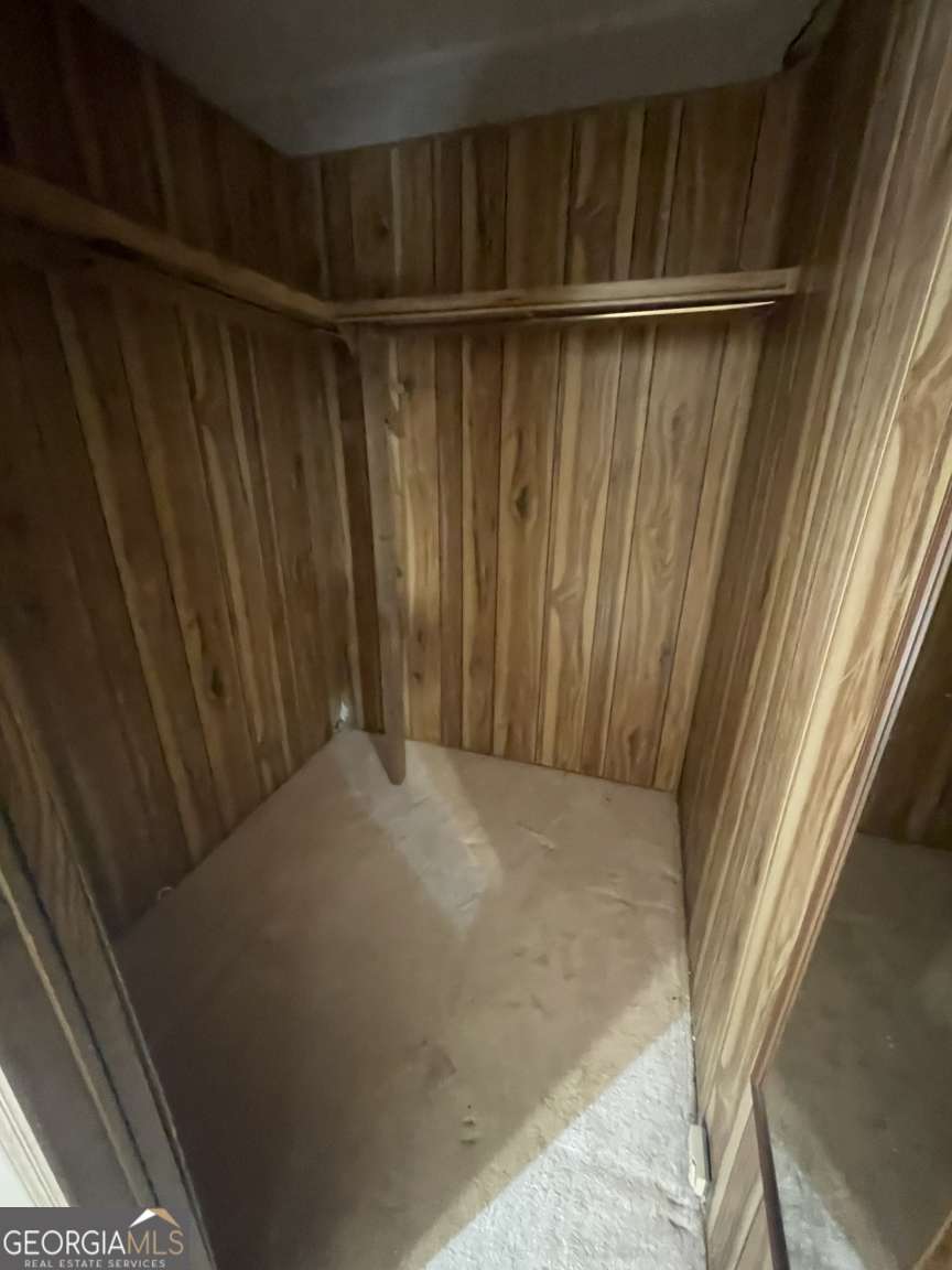 9340 Meadowbrook Drive Property Photo 10