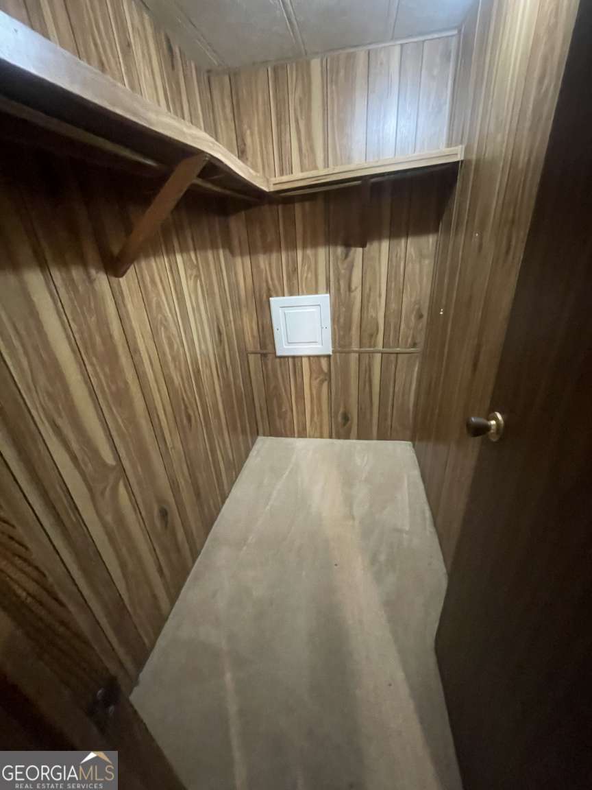 9340 Meadowbrook Drive Property Photo 11