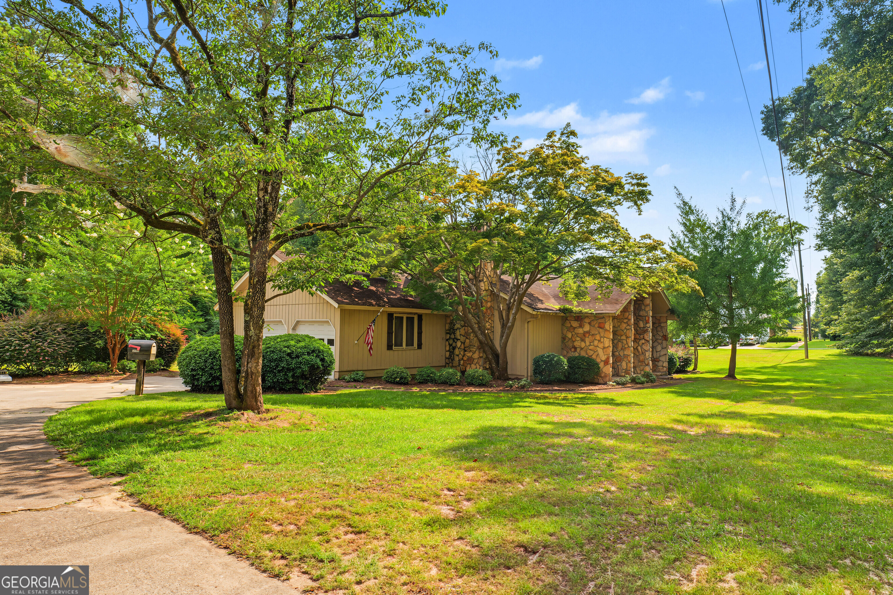 6998 Columbus Road Property Photo 11