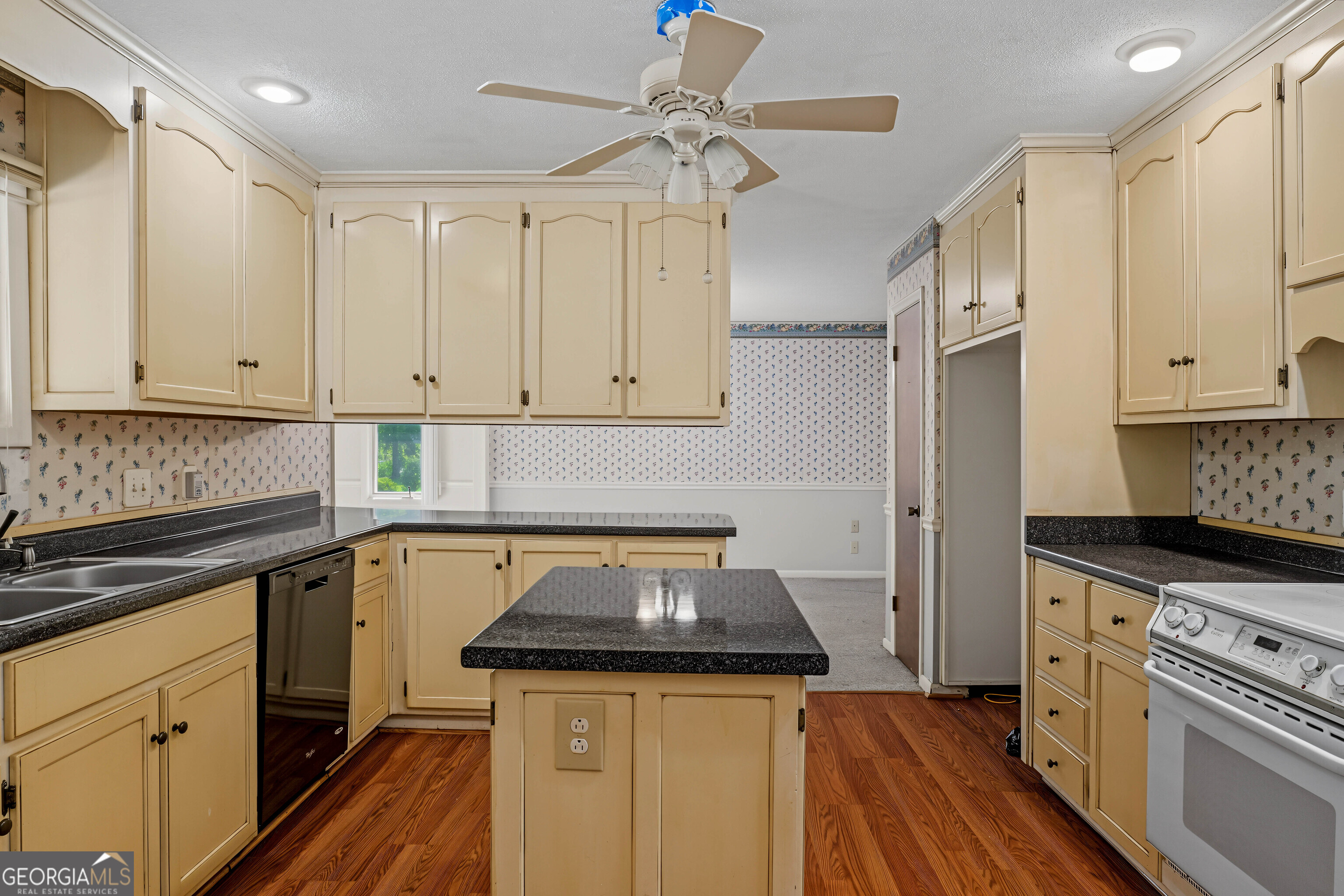 6998 Columbus Road Property Photo 41