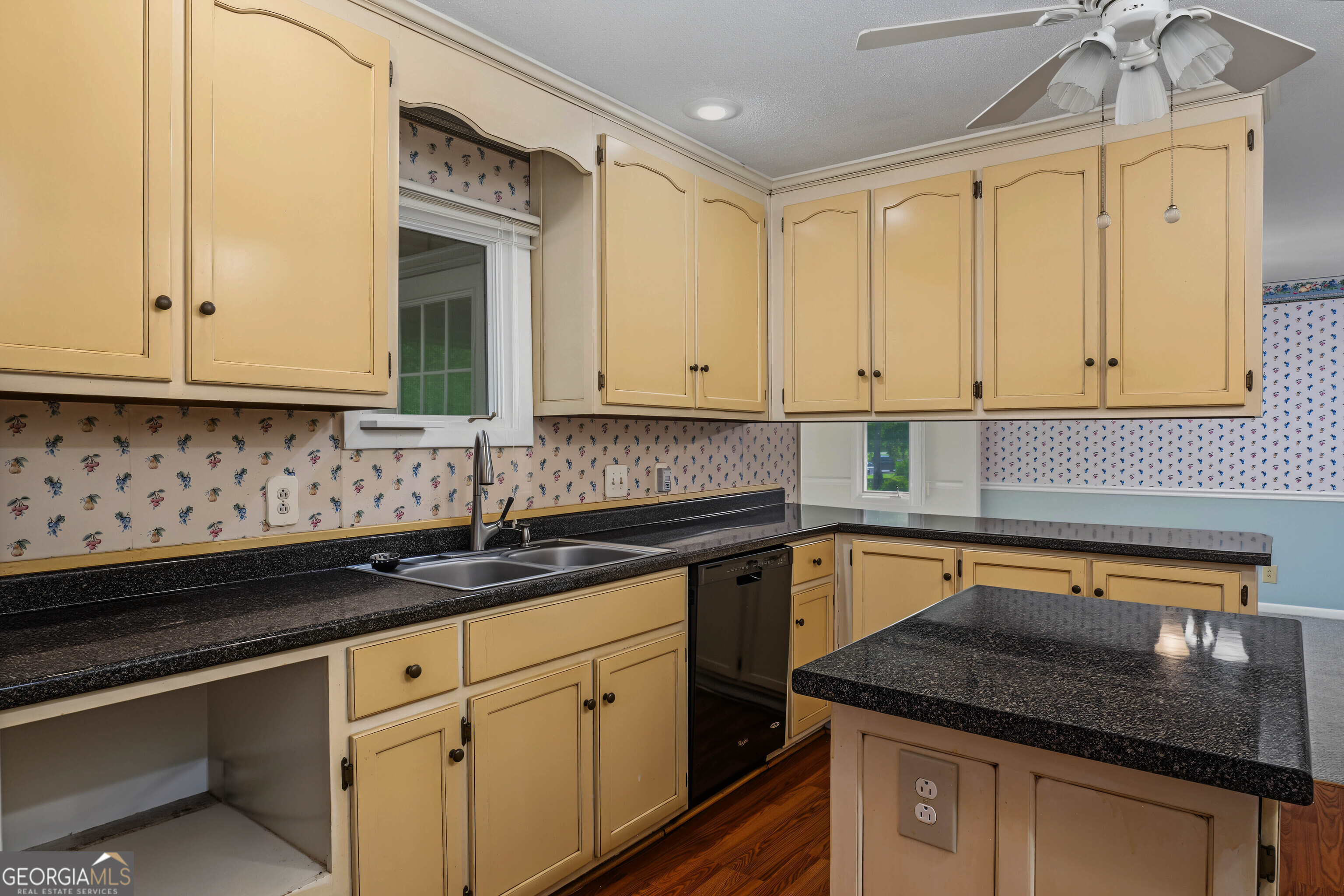 6998 Columbus Road Property Photo 43