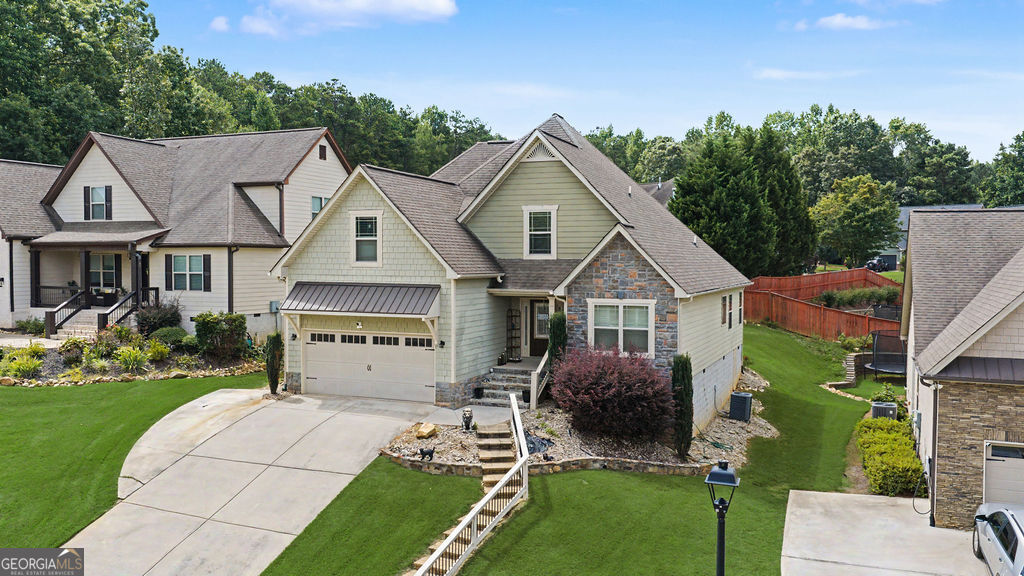 102 Brookstone Drive Property Photo 3