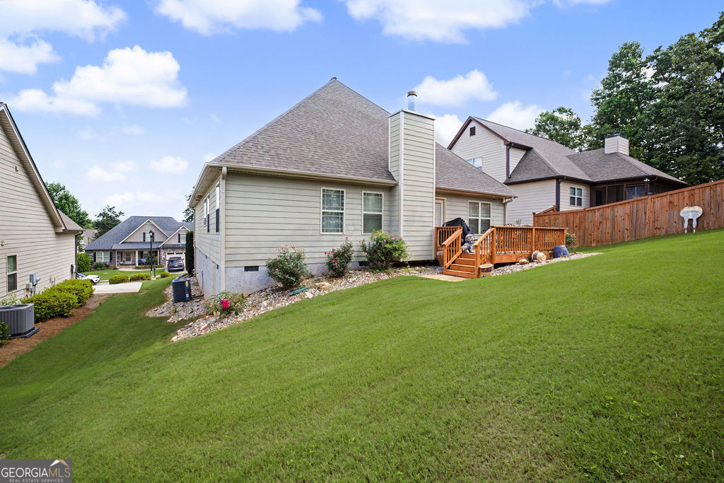 102 Brookstone Drive Property Photo 29