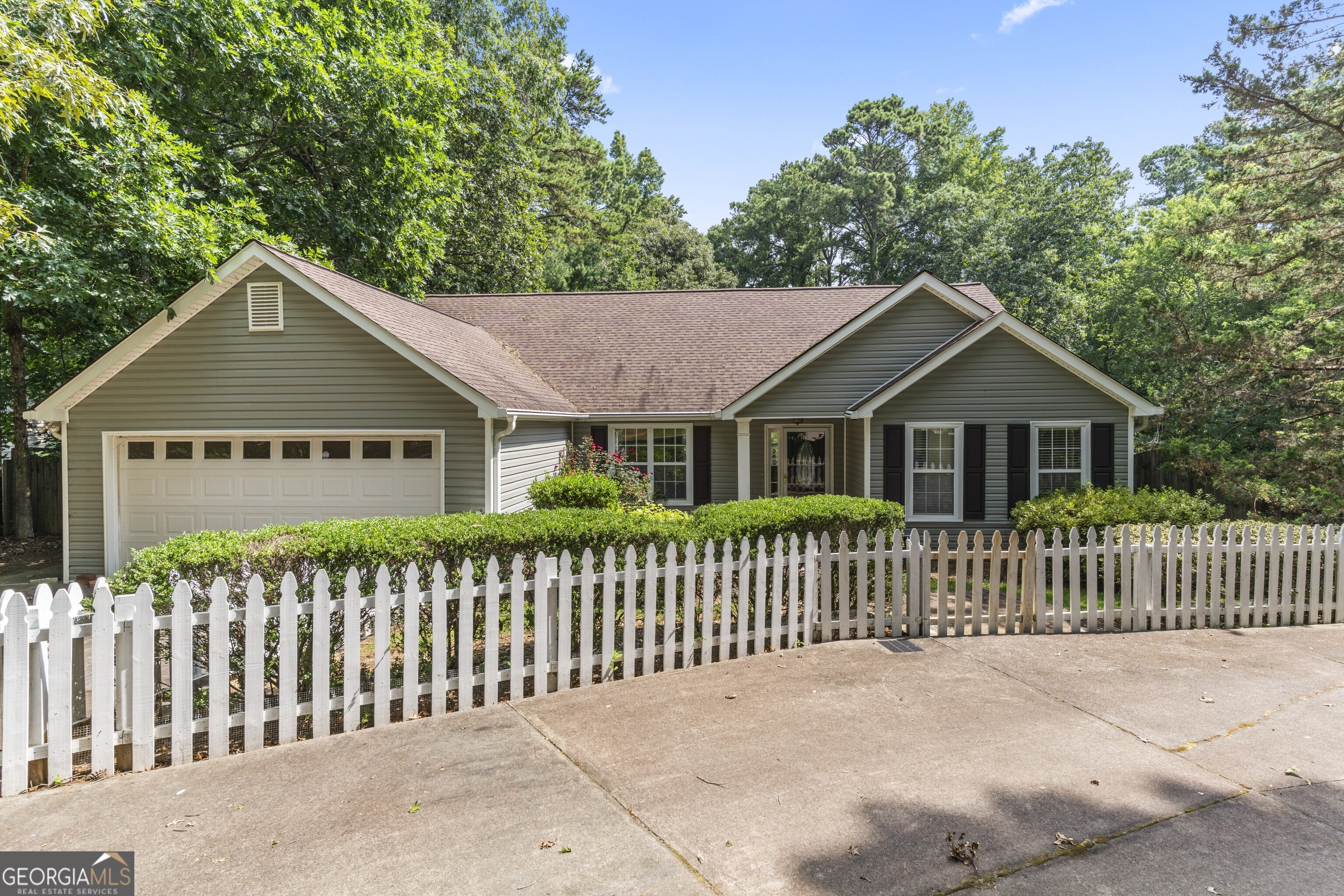 22 Maddox Road Se Property Photo 1