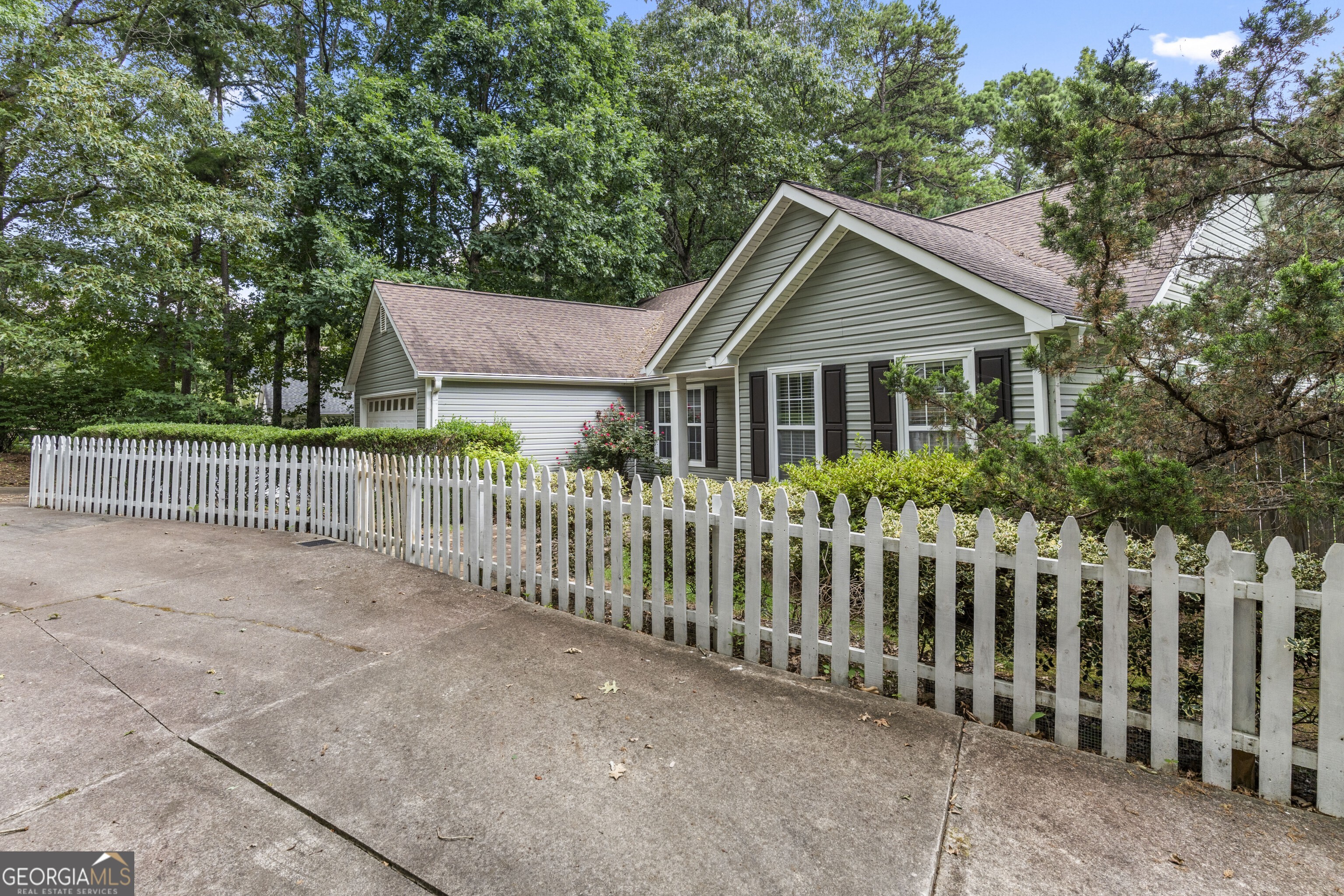 22 Maddox Road Se Property Photo 3