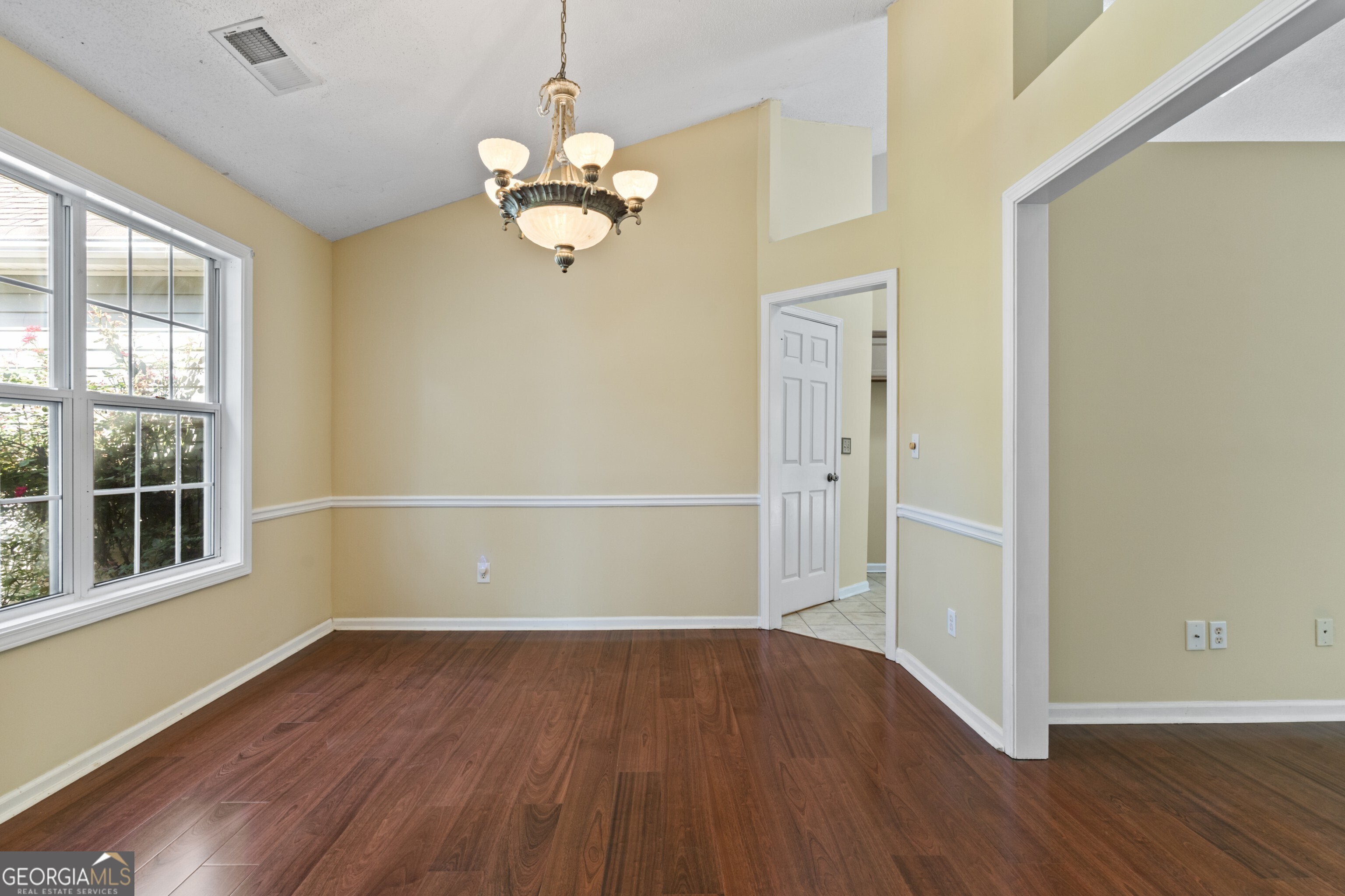 22 Maddox Road Se Property Photo 7