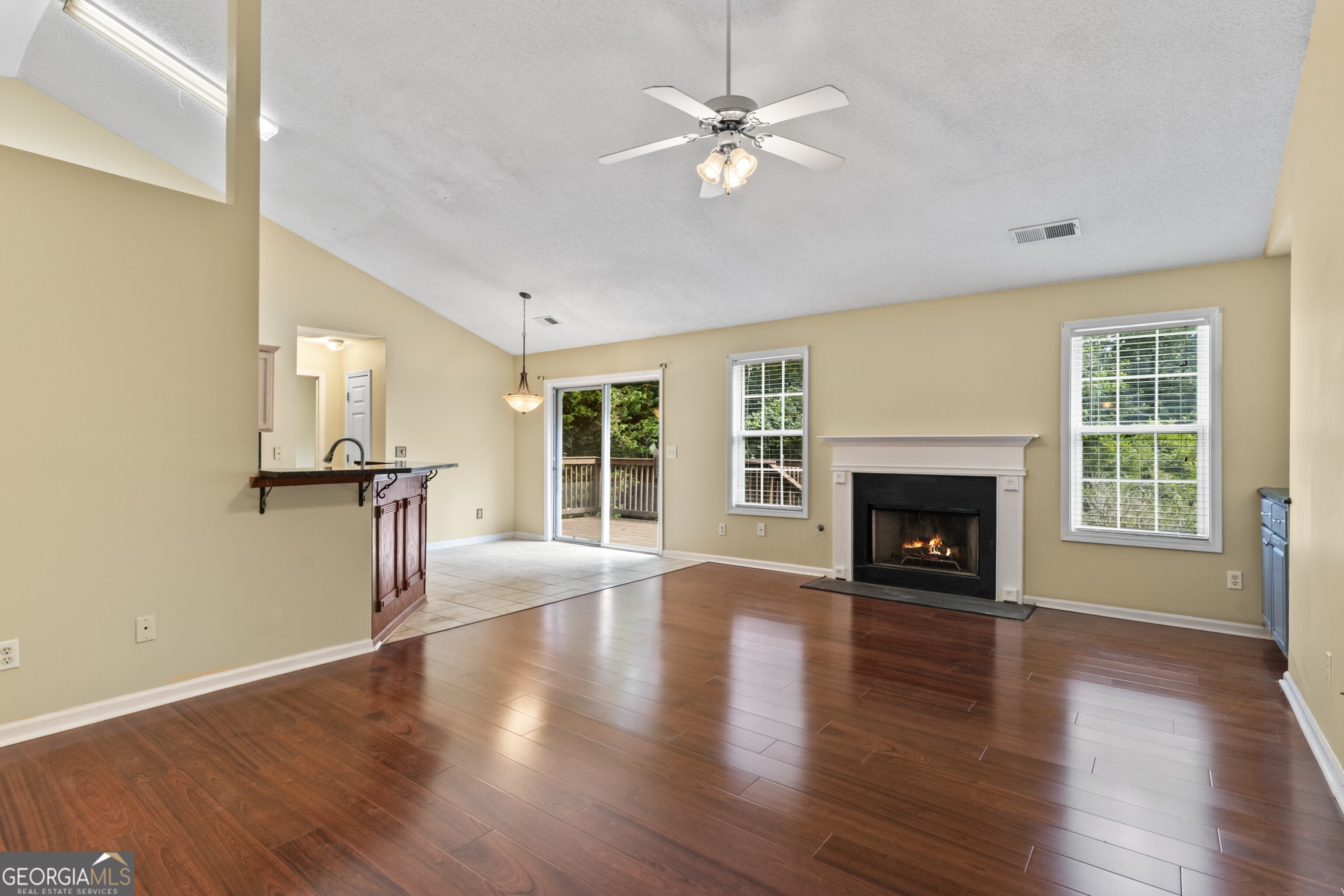 22 Maddox Road Se Property Photo 8
