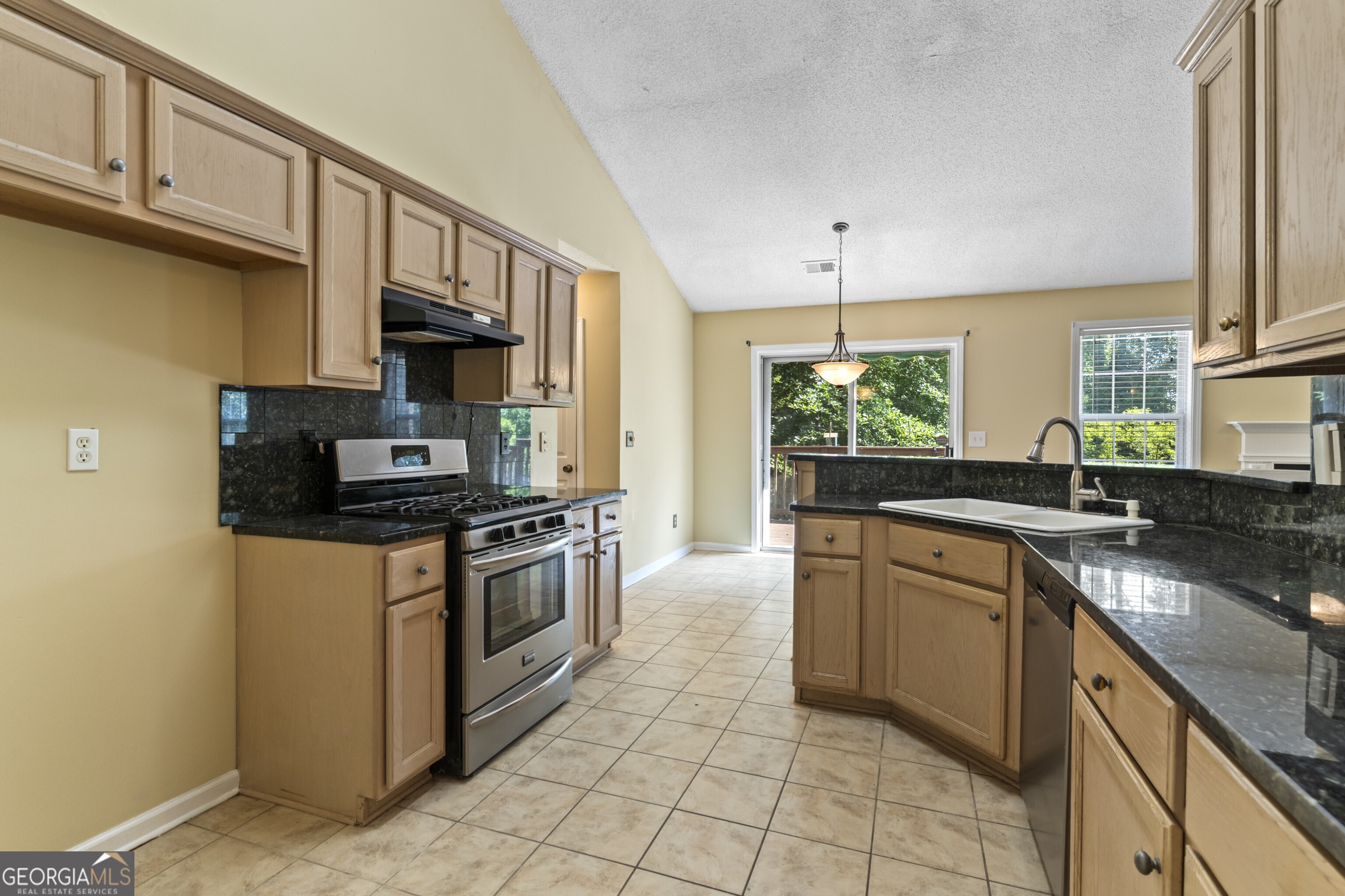 22 Maddox Road Se Property Photo 12