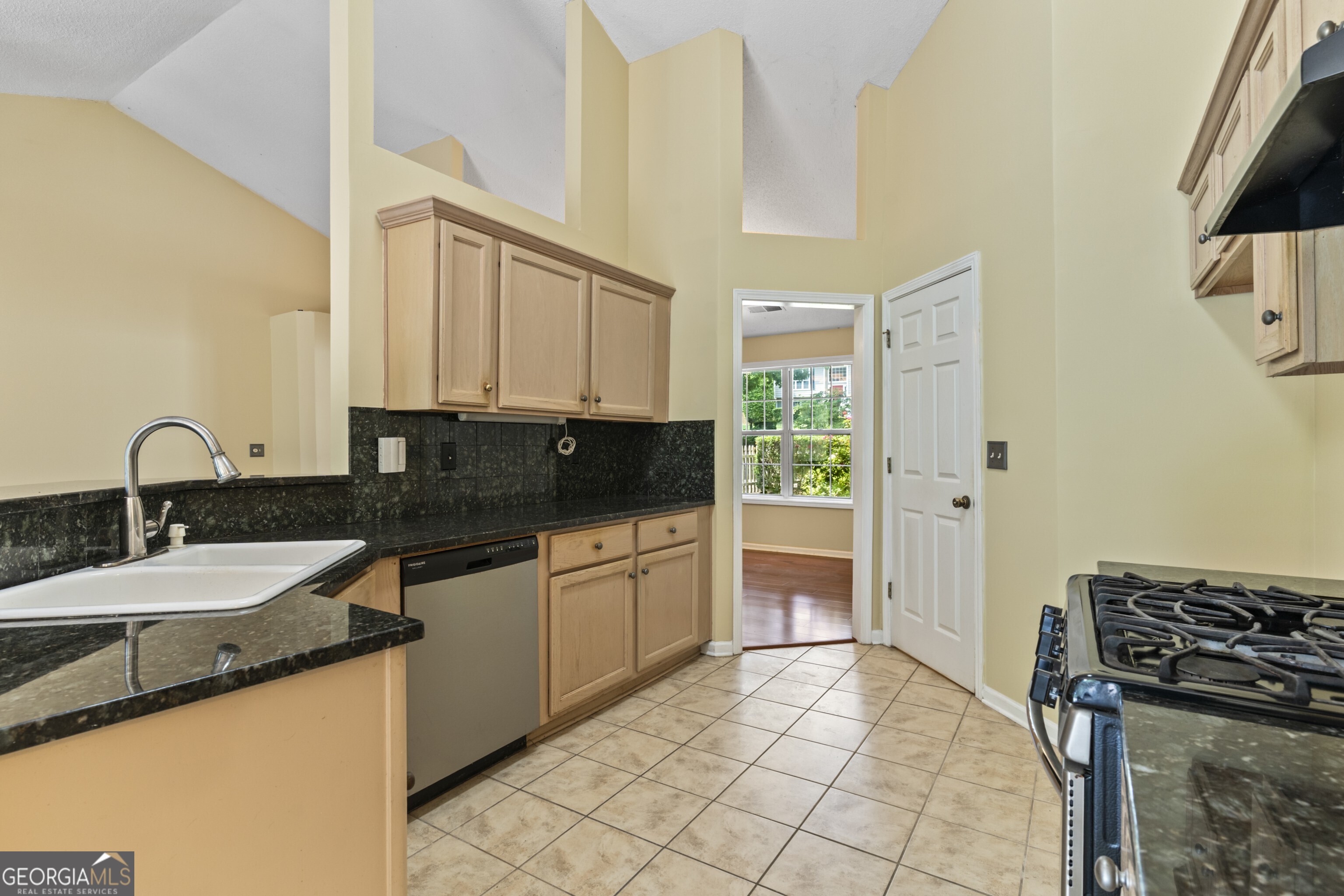 22 Maddox Road Se Property Photo 13