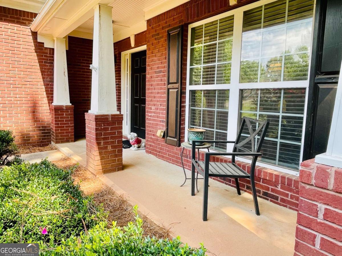 933 Vinings Drive Property Photo 4