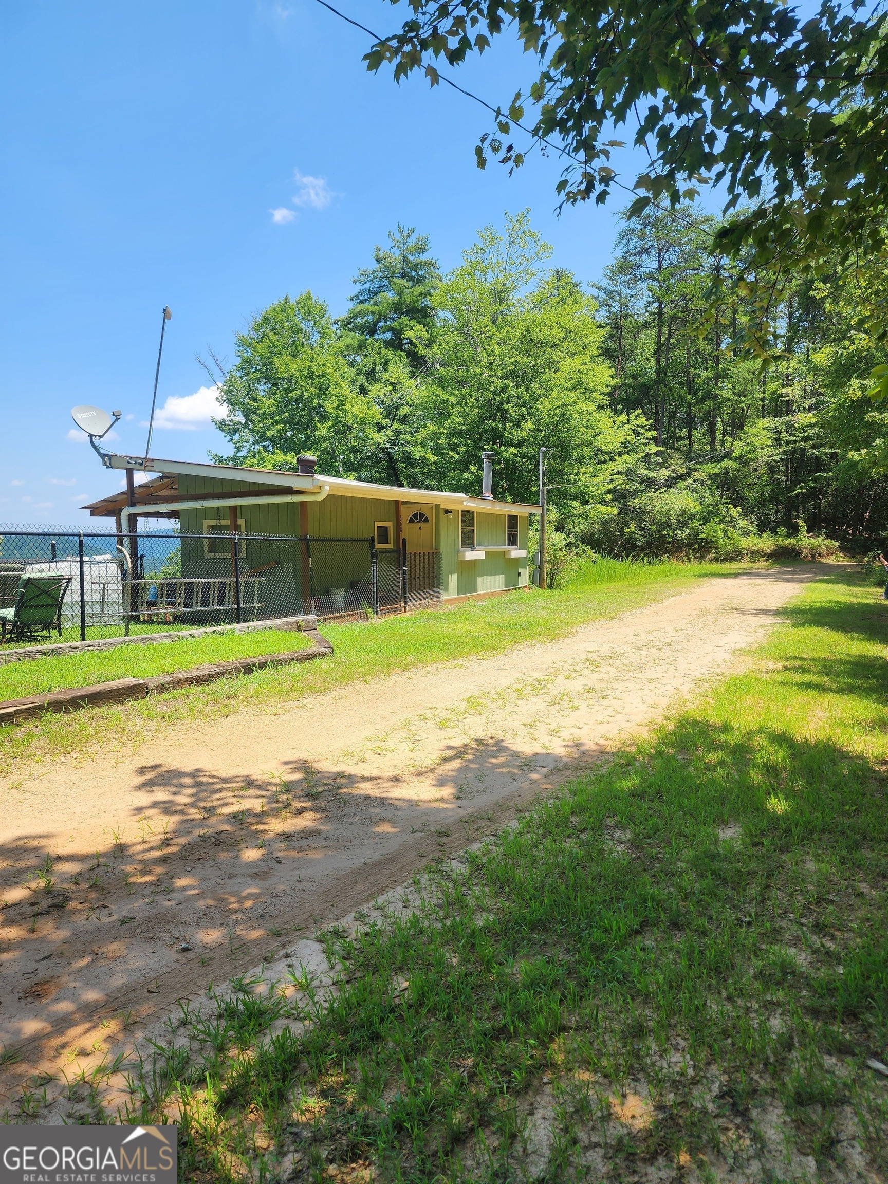 568 Yonah Lake Road Property Photo 5