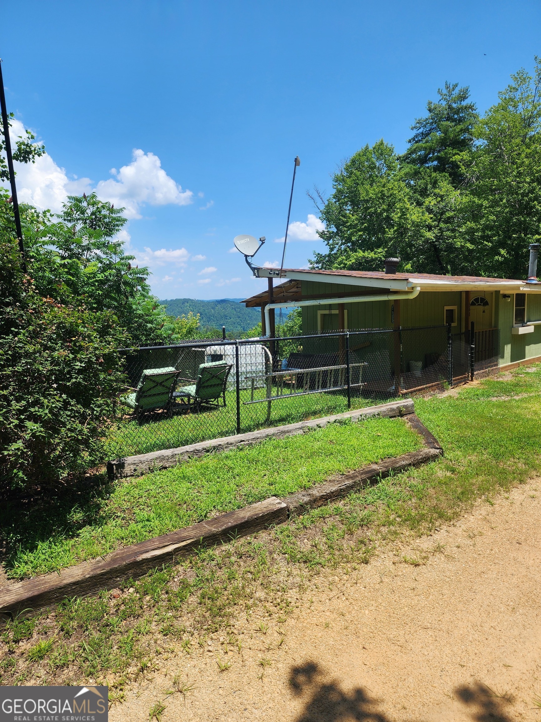 568 Yonah Lake Road Property Photo 6
