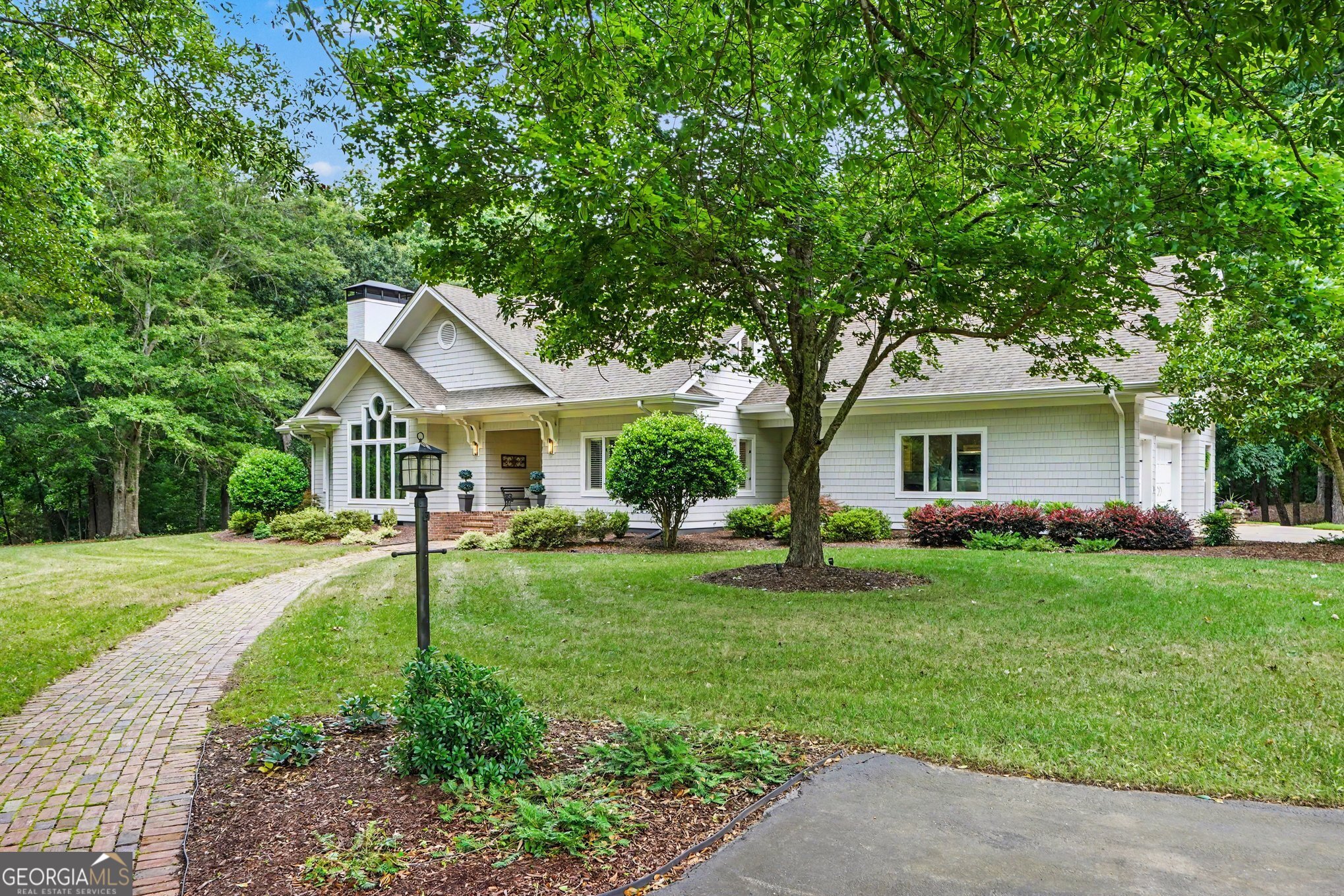 351 Teamon Road Property Photo 4
