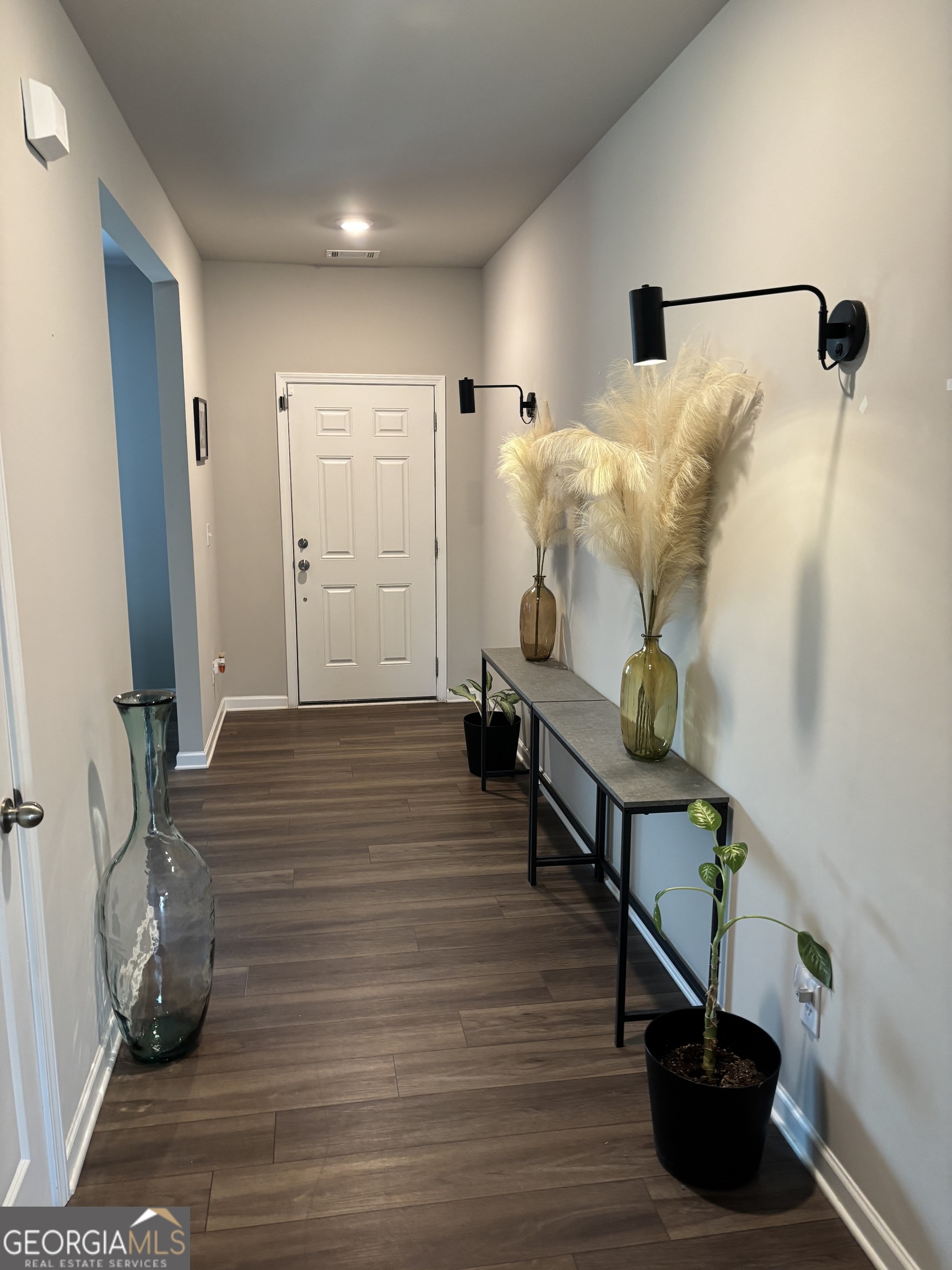 369 Amsterdam Way Property Photo 10