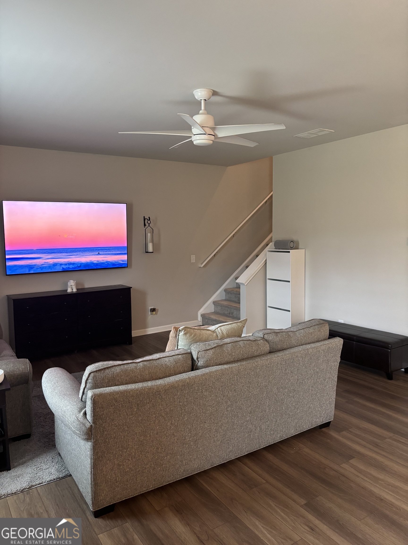 369 Amsterdam Way Property Photo 18