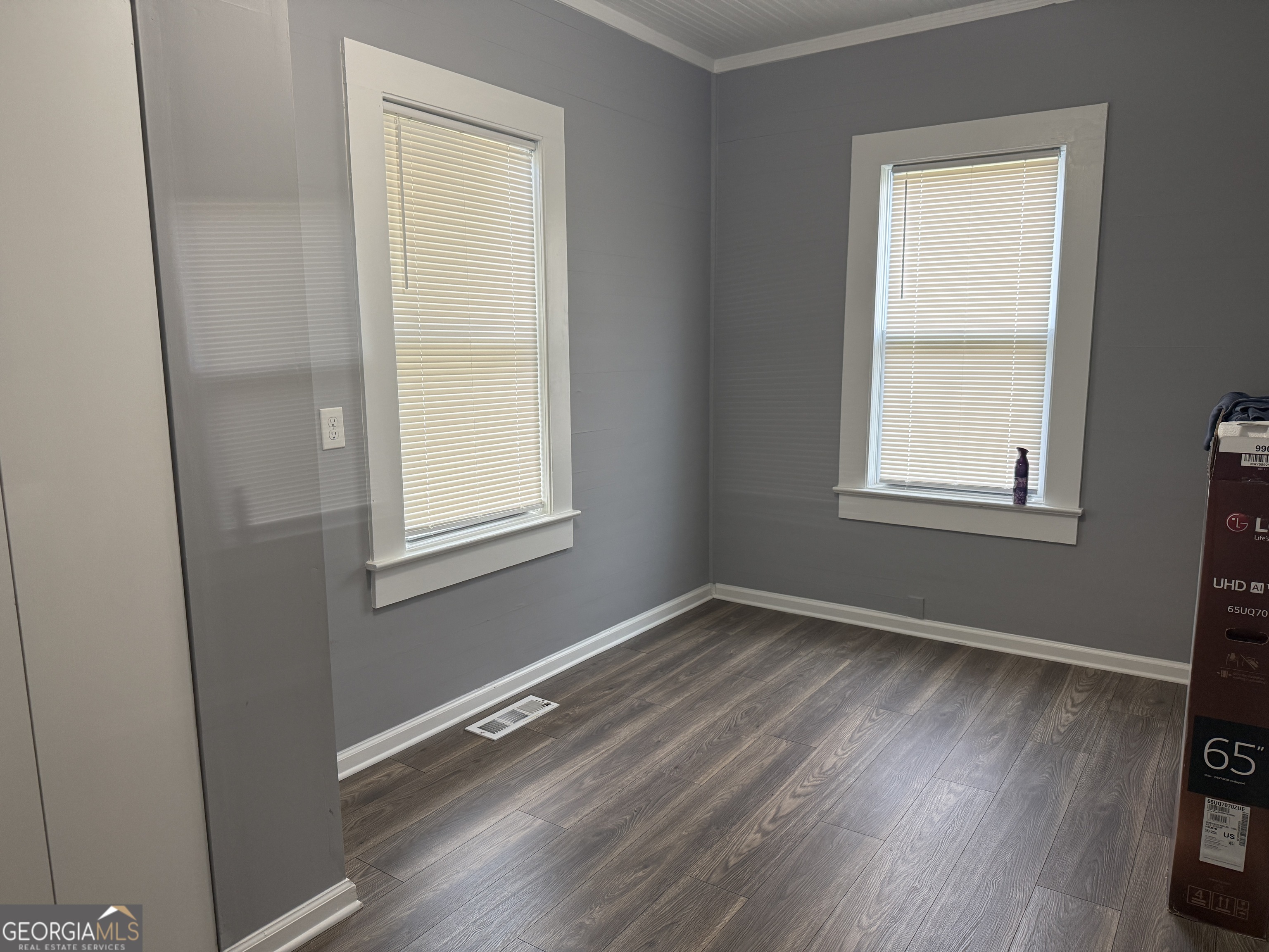 602 S Church Street Property Photo 15