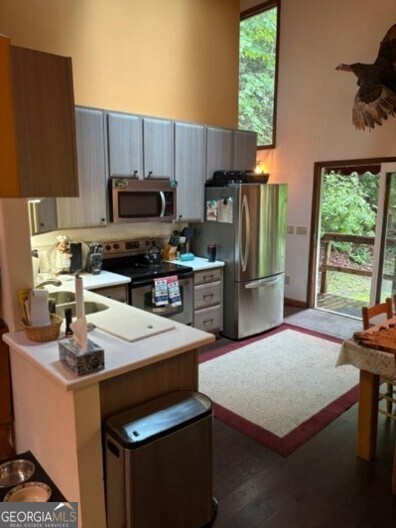 73 Cliff Creek Lane Property Photo 8