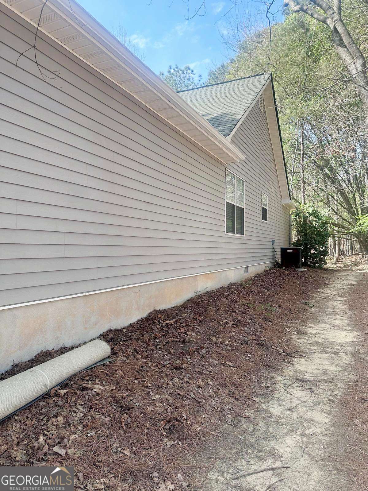 2072 Amberly Crossing Lane Property Photo 18