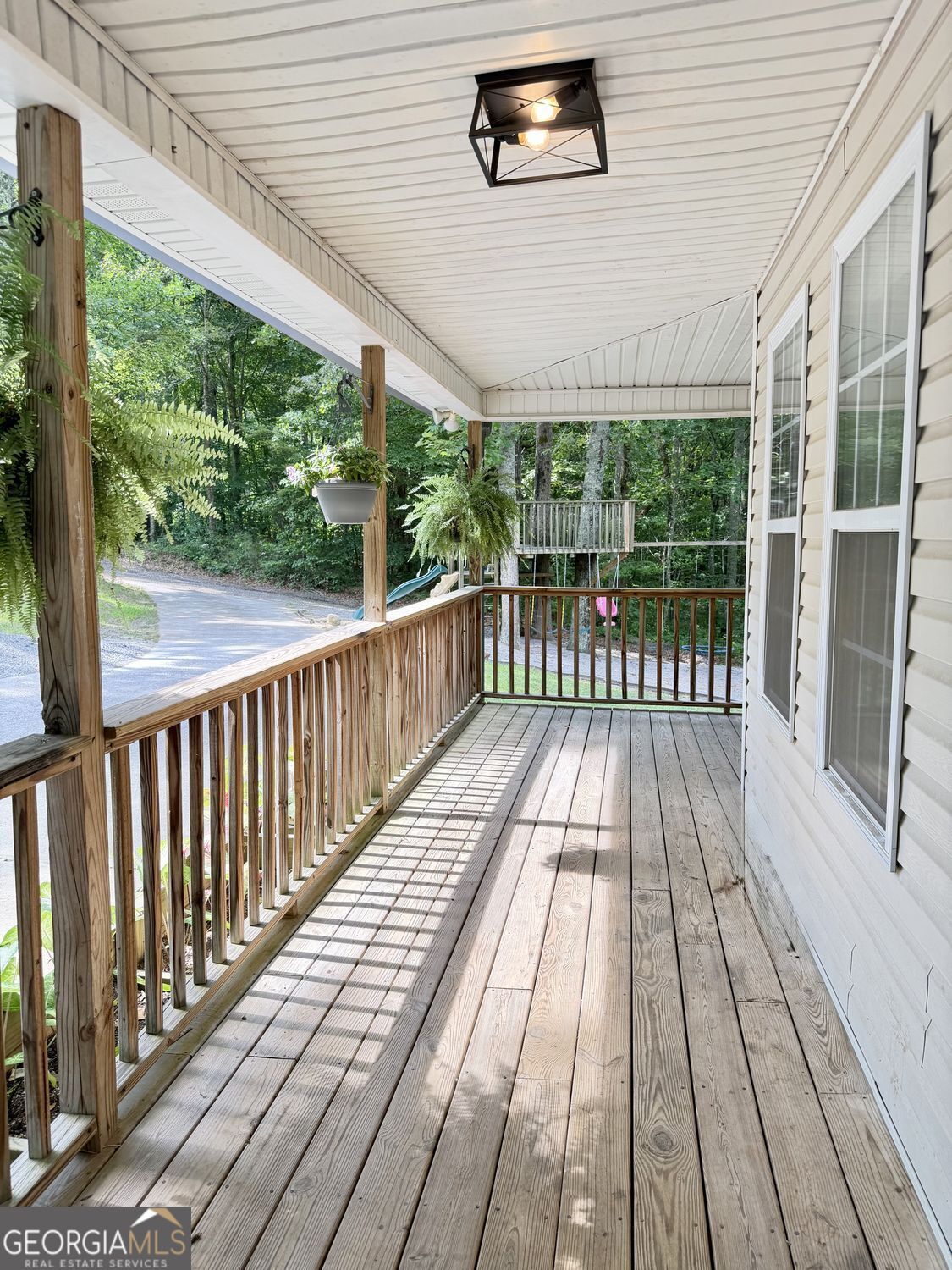4411 Post Road Property Photo 8