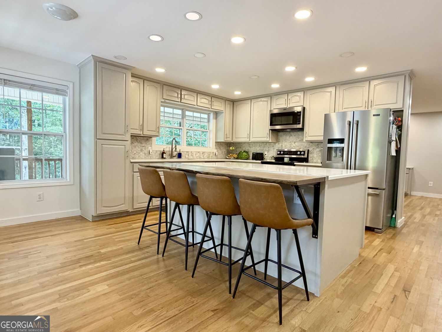 4411 Post Road Property Photo 12