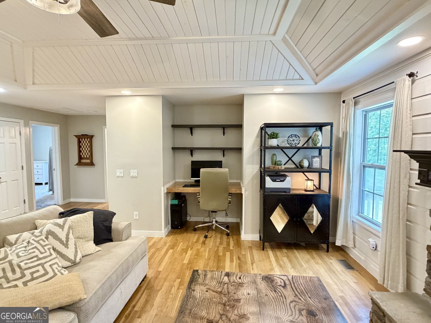 4411 Post Road Property Photo 21