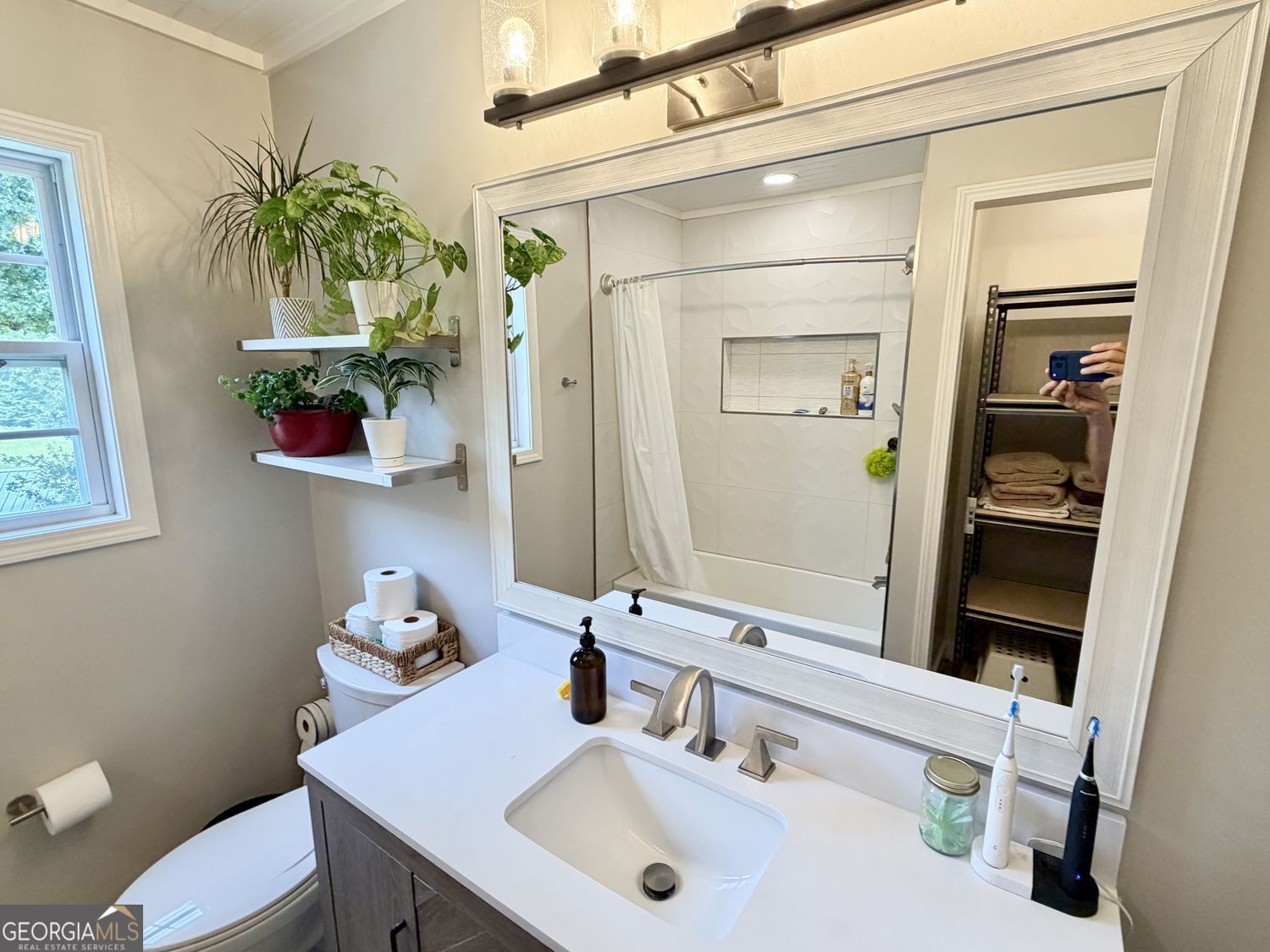 4411 Post Road Property Photo 37