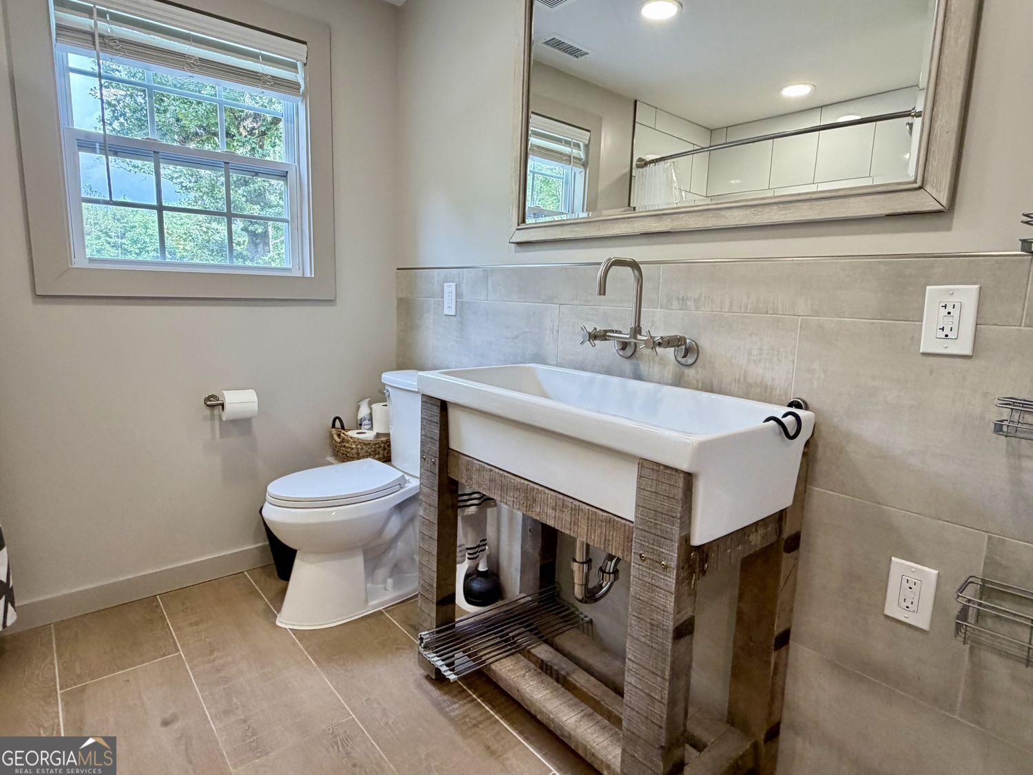 4411 Post Road Property Photo 46