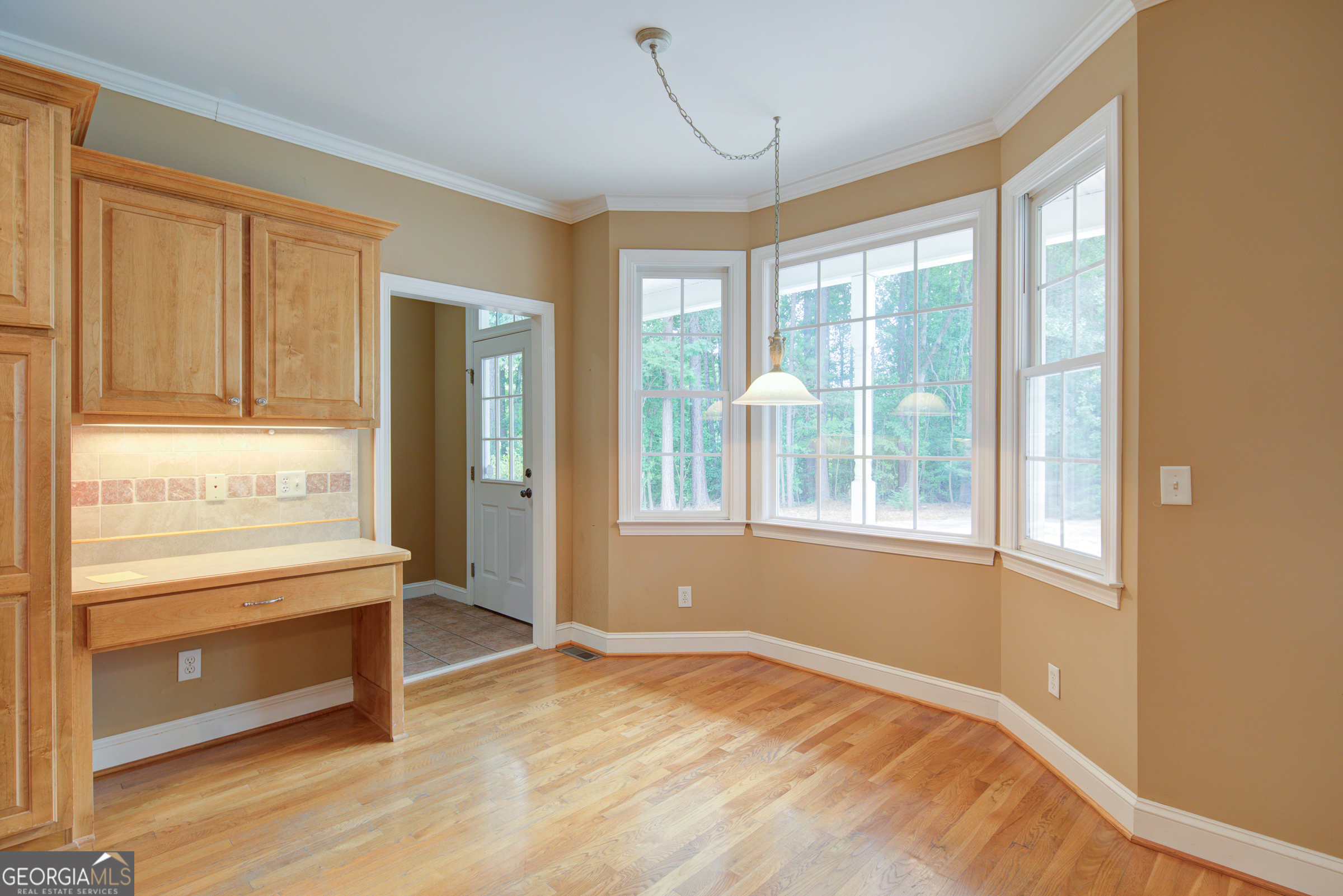 8145 Bennett Lane Property Photo 6