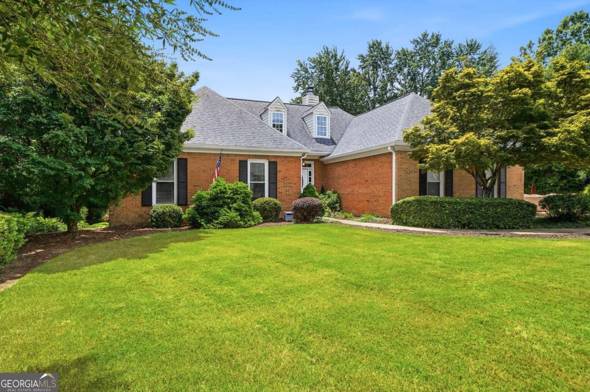 4346 Collingham Trace Ne Property Photo 2
