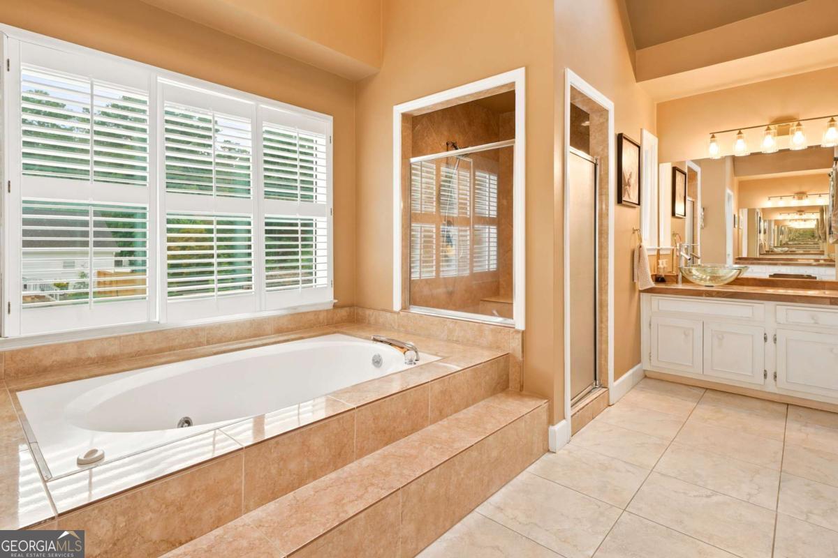 4346 Collingham Trace Ne Property Photo 27