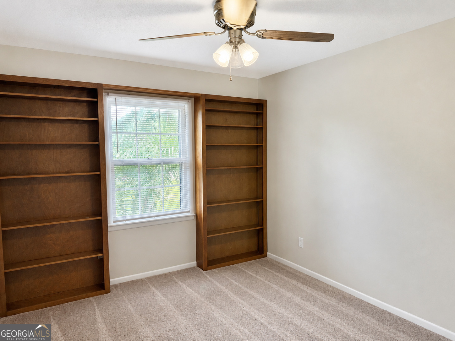 1808 Rossway Drive Property Photo 7