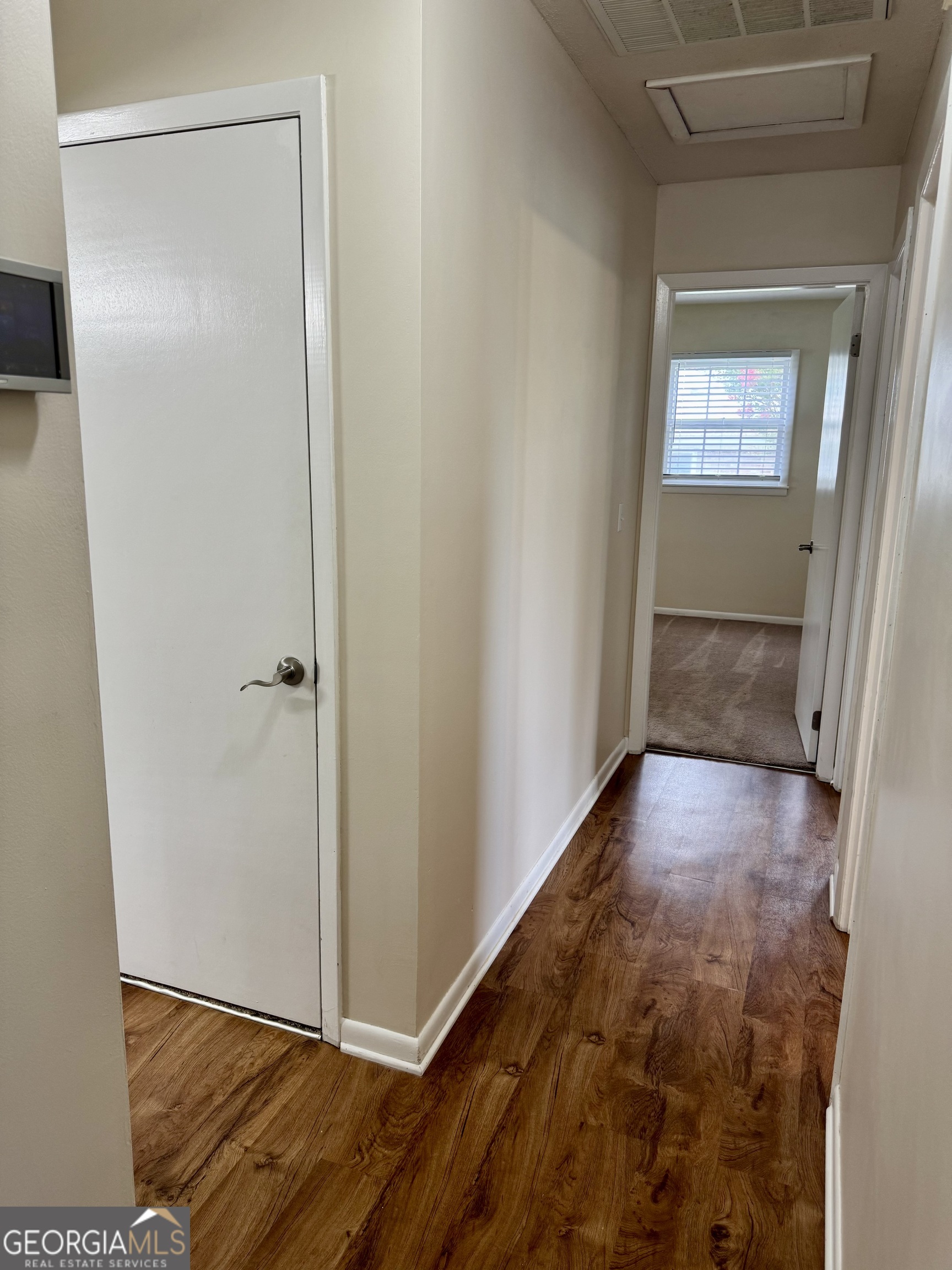 1808 Rossway Drive Property Photo 14