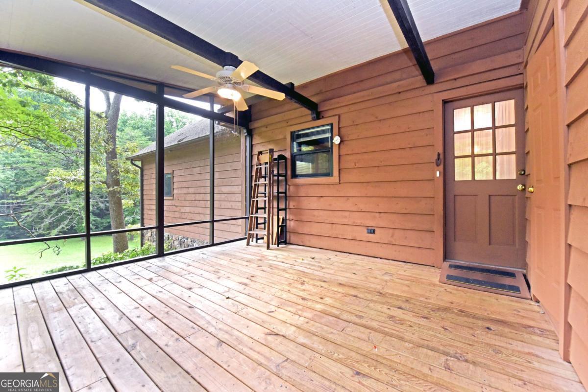 19 Pine Ridge Terrace Property Photo 9