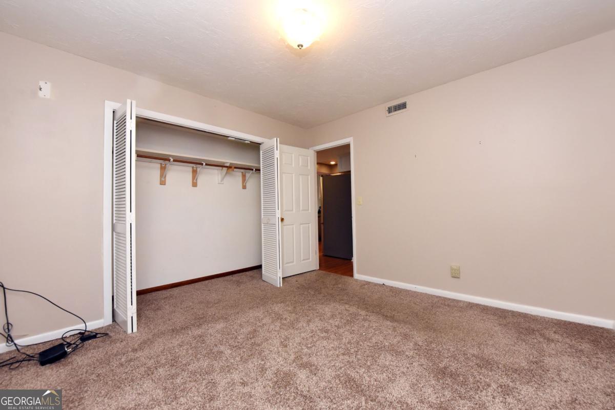 19 Pine Ridge Terrace Property Photo 27