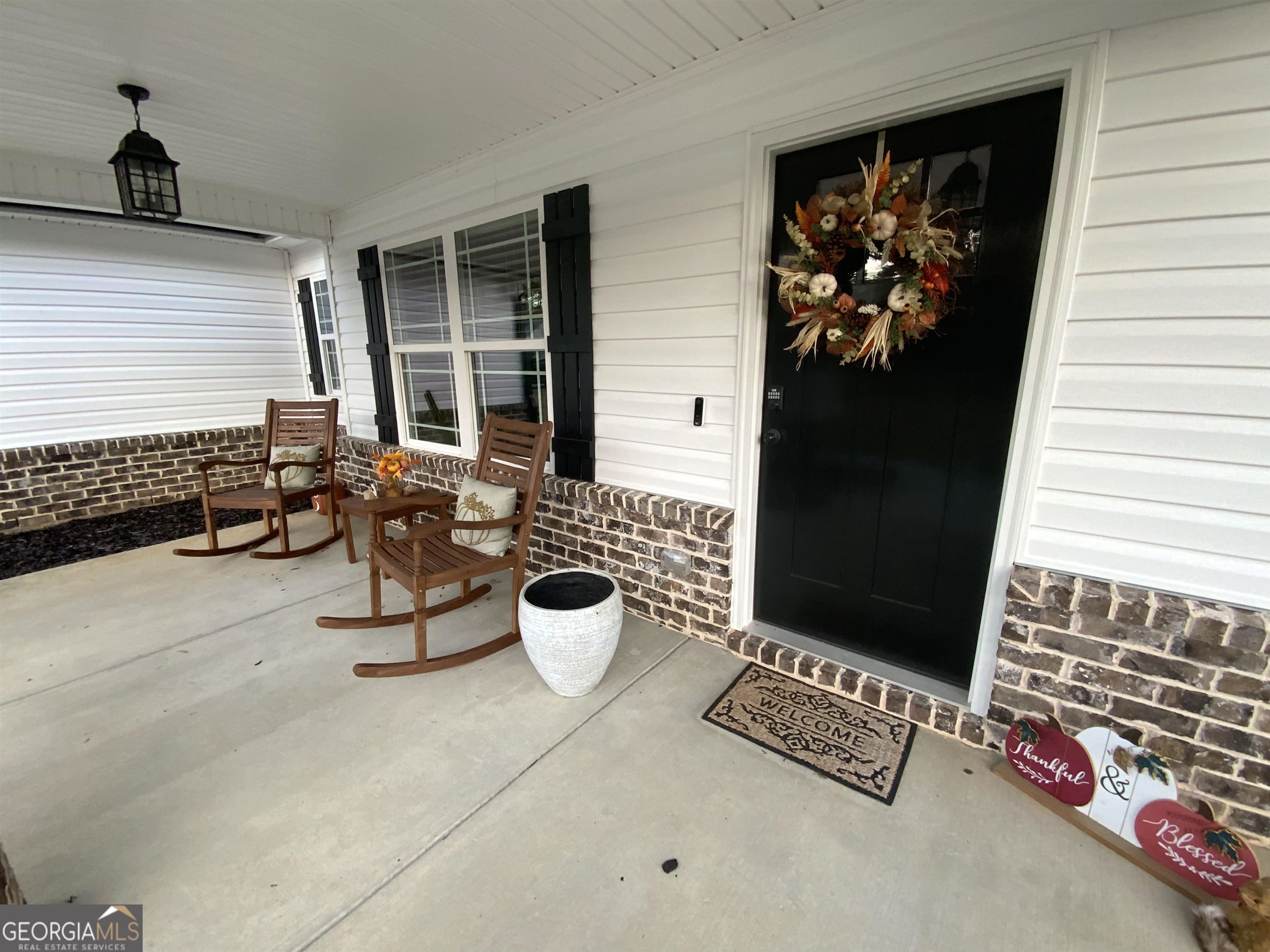 147 Evergreen Drive S Property Photo 4