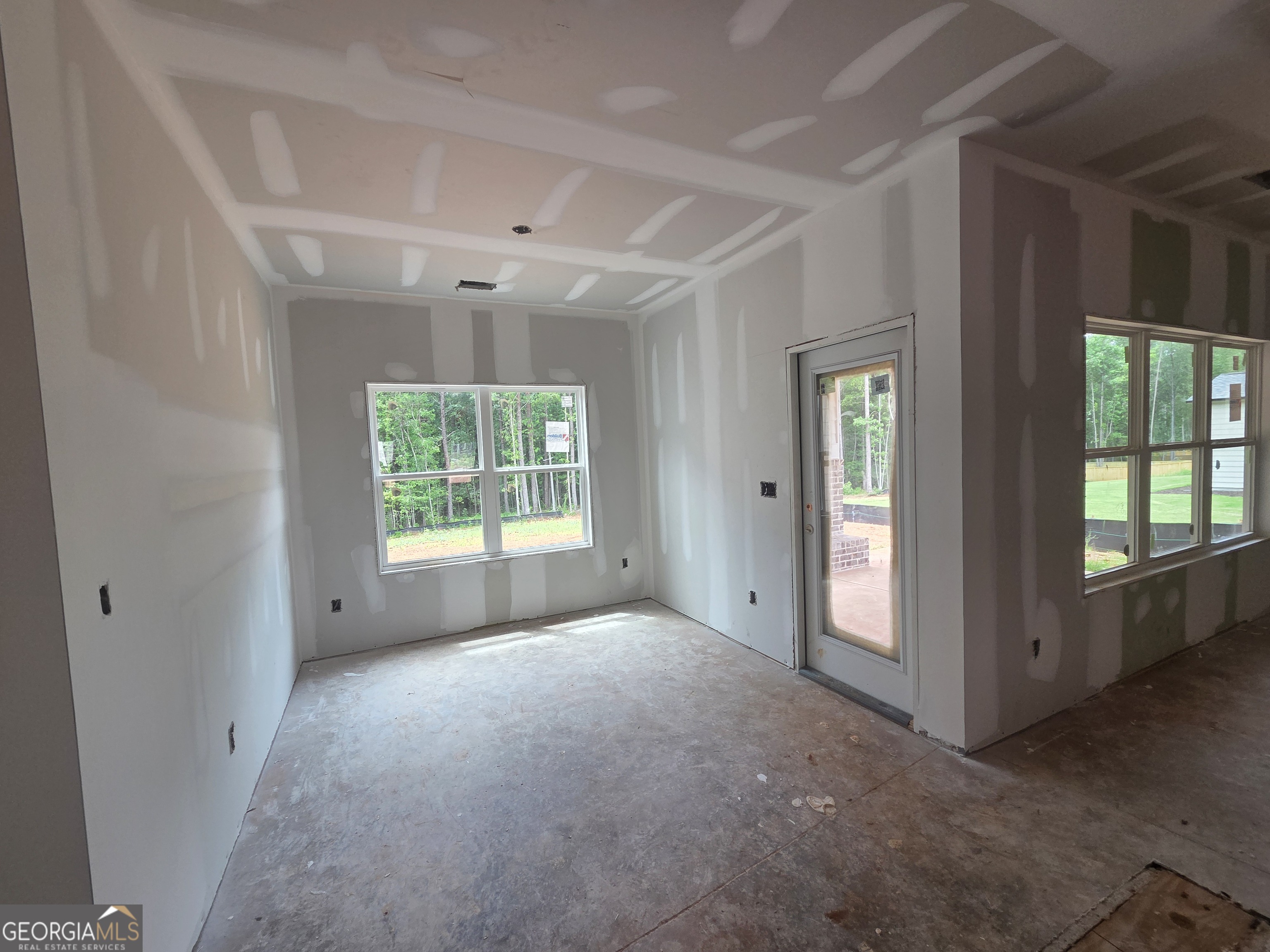 313 Meadows Drive Property Photo 12