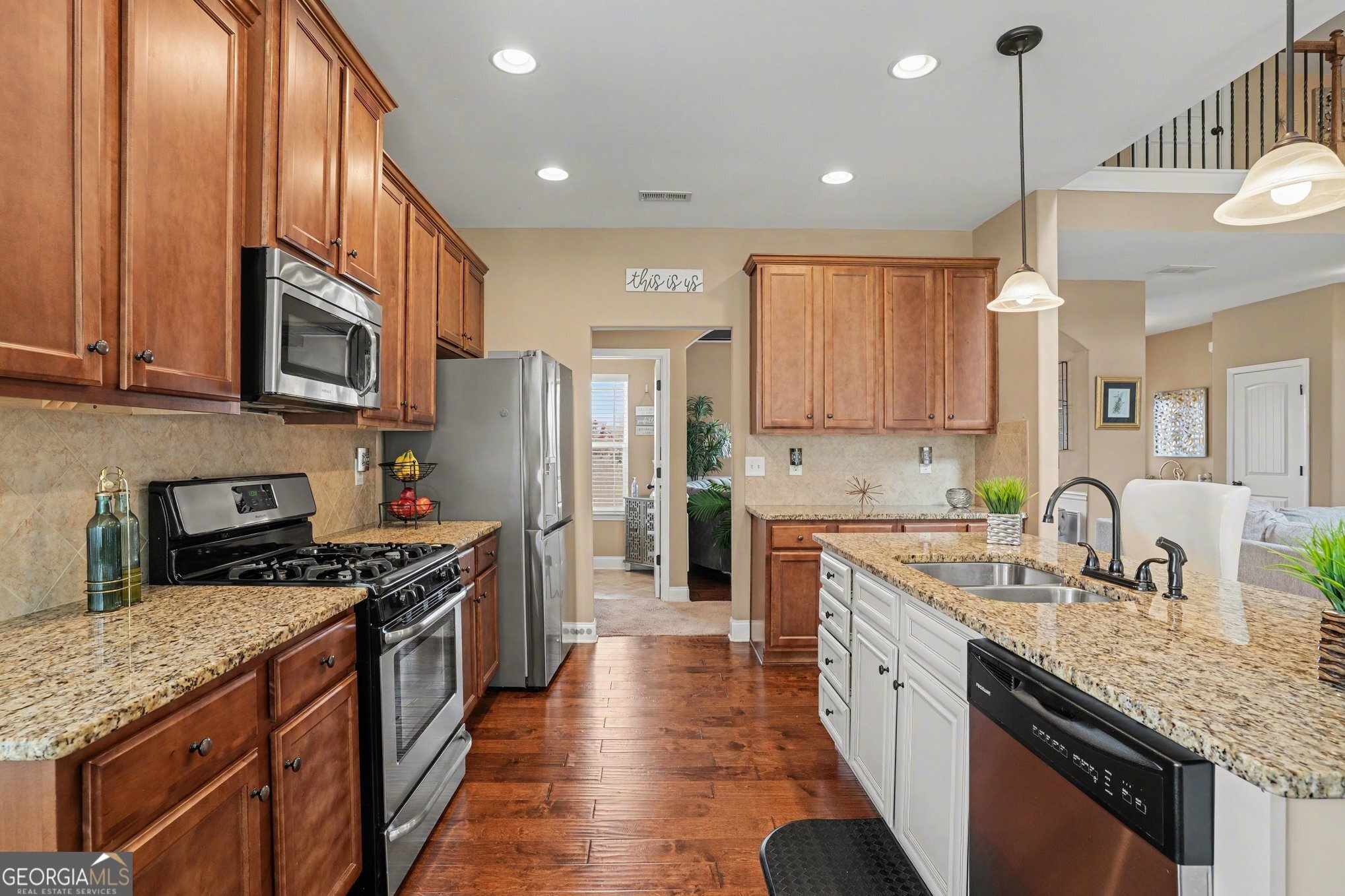 197 Tapestry Drive Property Photo 4