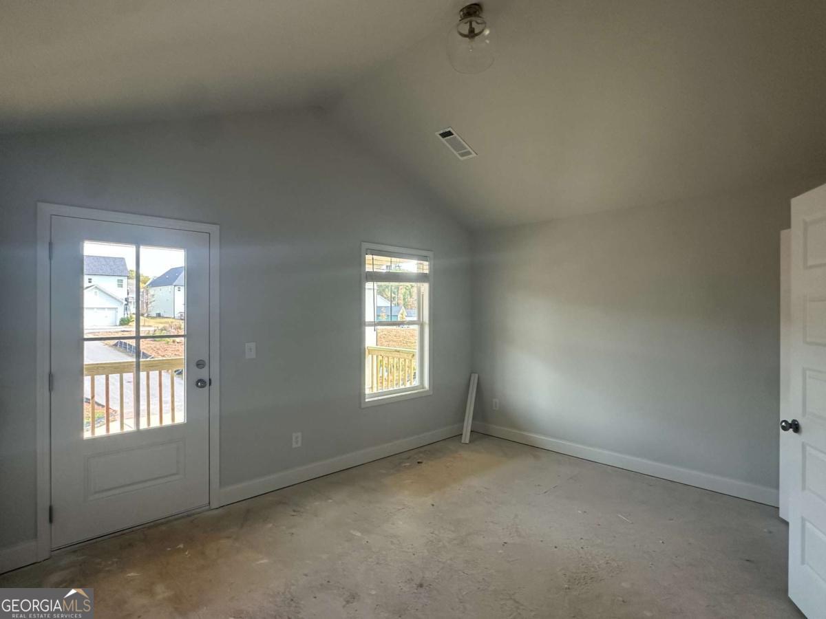 360 Summerville Lane Property Photo 12