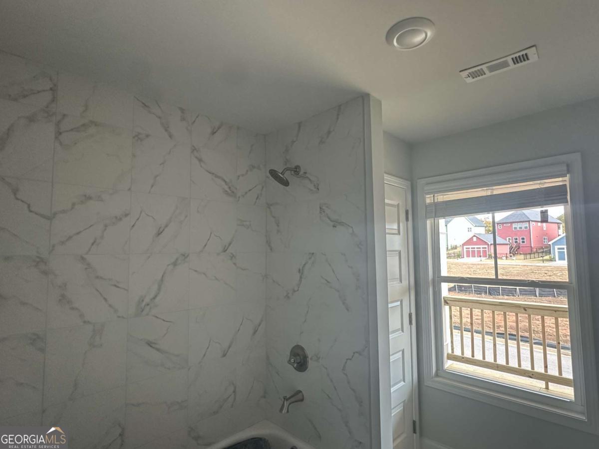 360 Summerville Lane Property Photo 13
