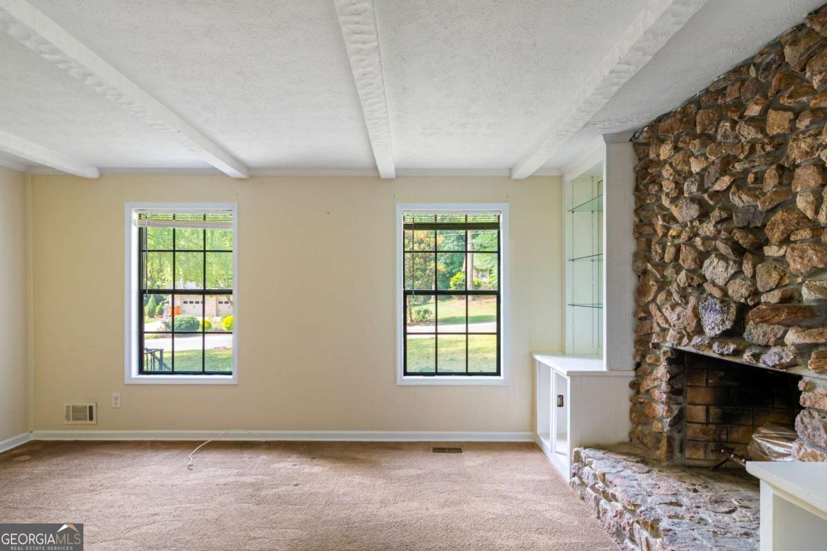 1236 Country Pine Drive Property Photo 5