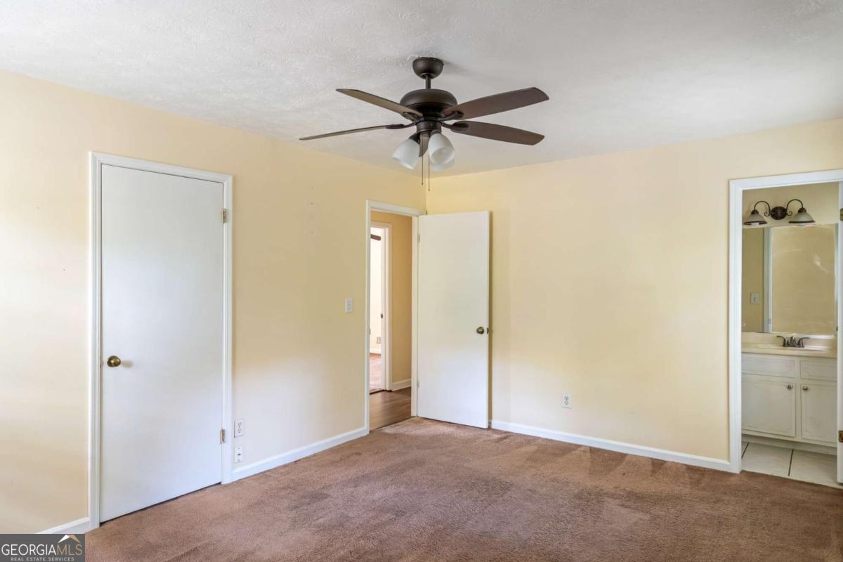 1236 Country Pine Drive Property Photo 17