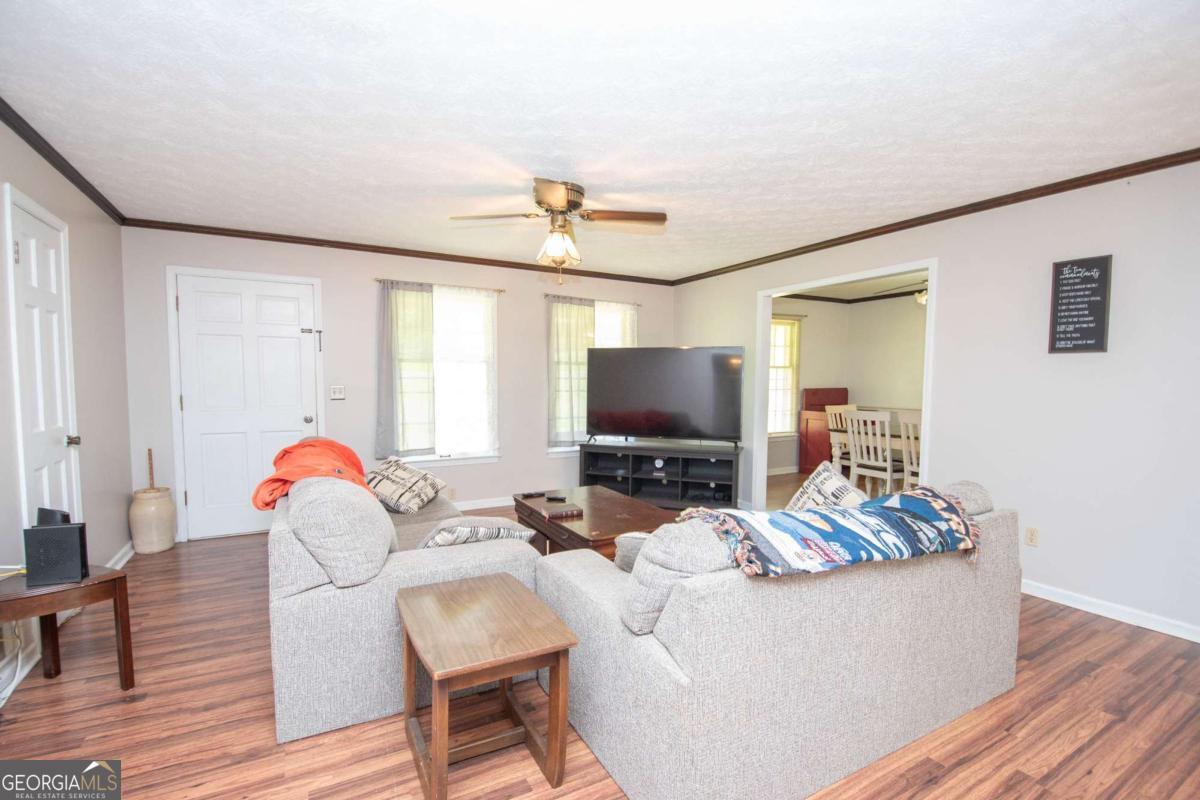128 Robinhood Drive Property Photo 6