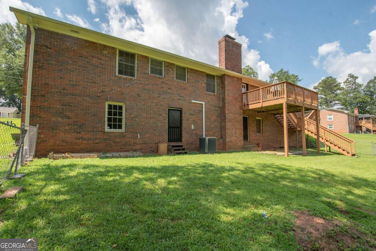 128 Robinhood Drive Property Photo 33