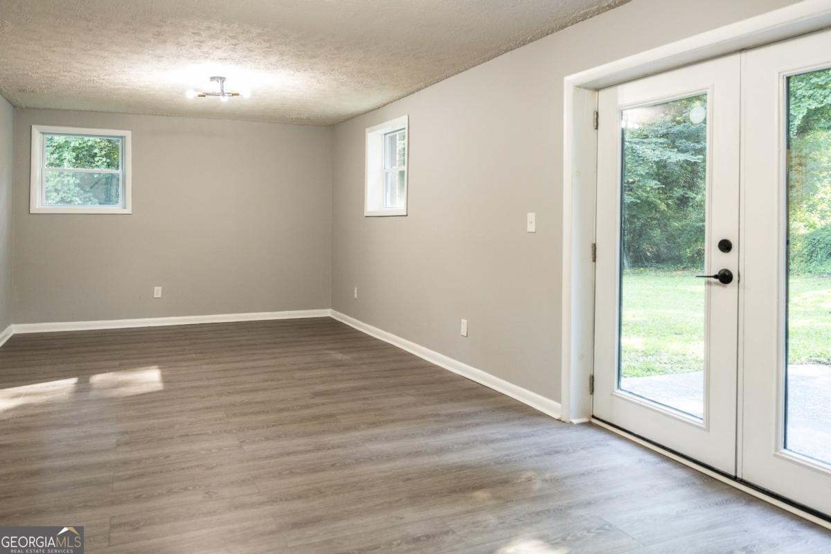 7367 Rountree Drive Property Photo 13