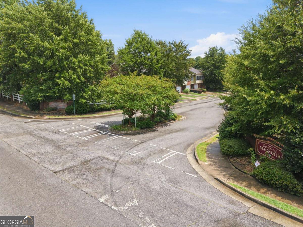 605 Magnolia Gardens Walk Property Photo 9