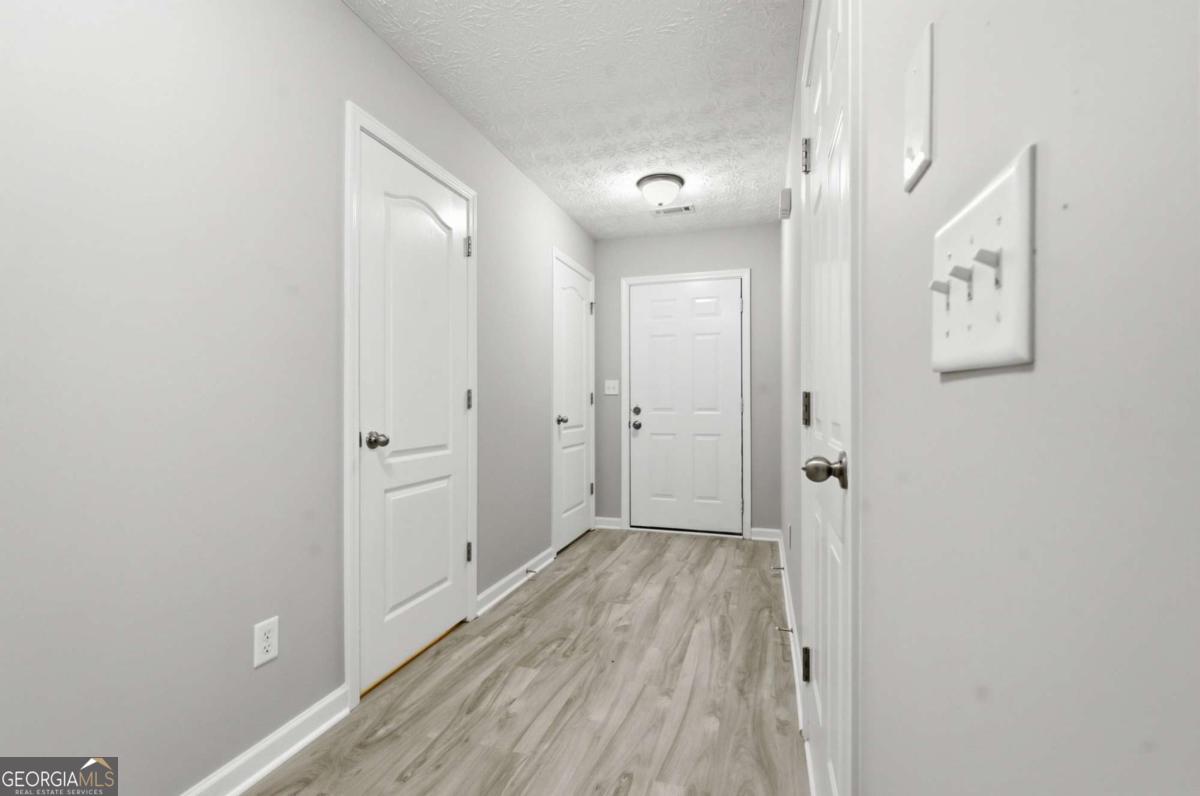 605 Magnolia Gardens Walk Property Photo 14