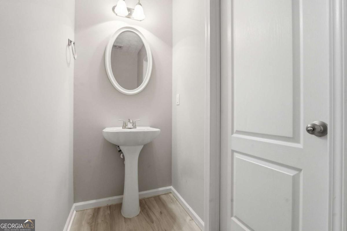 605 Magnolia Gardens Walk Property Photo 15
